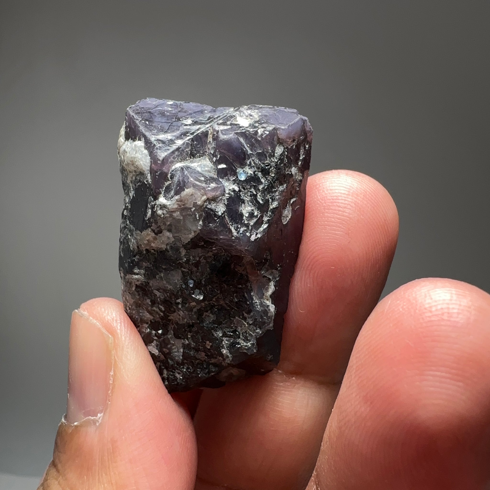 Mahenge Spinel Crystal, 157.66ct, Tanzania. Untreated Unheated