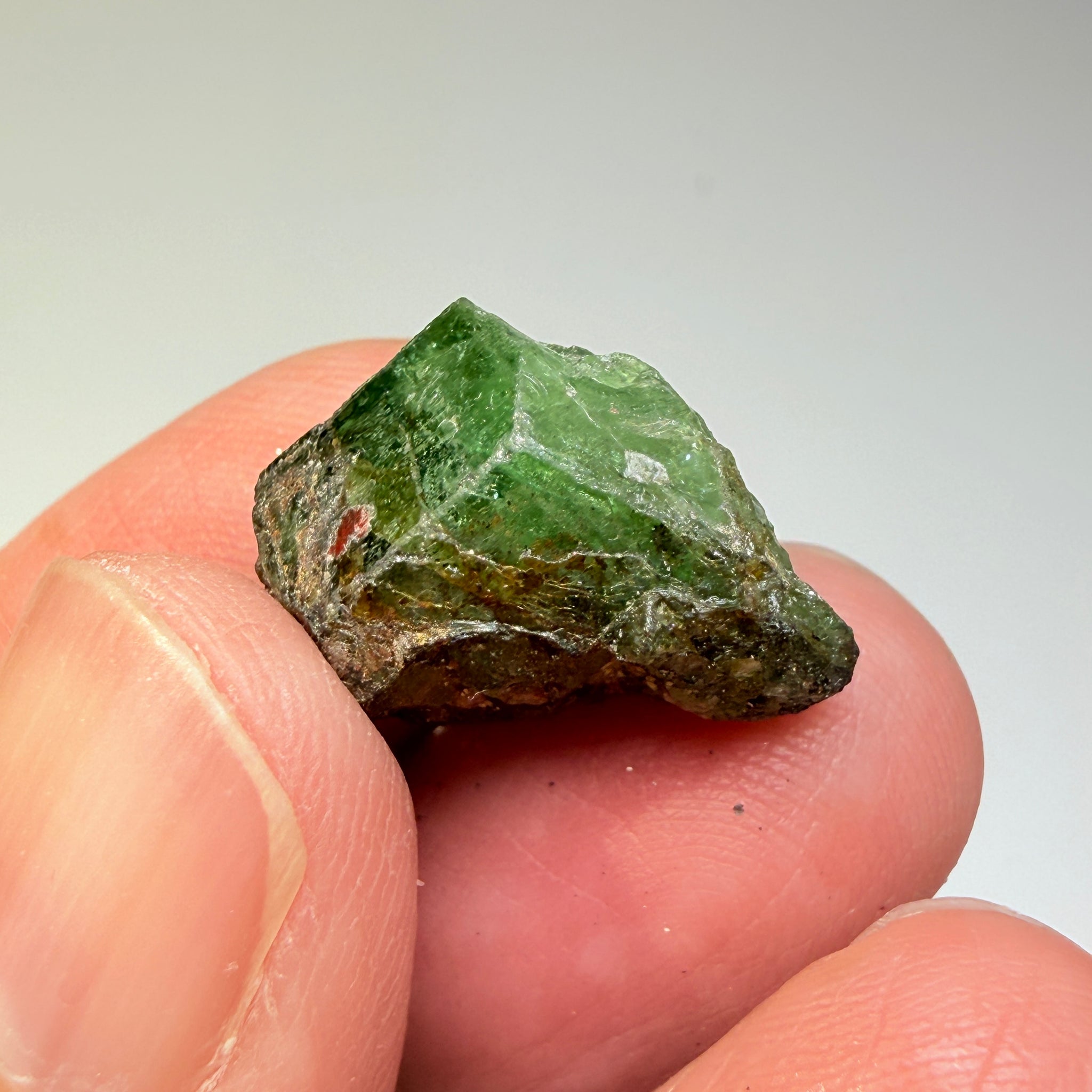 Tsavorite Garnet Crystal, 22.37ct, Merelani, Tanzania, Untreated Unheated