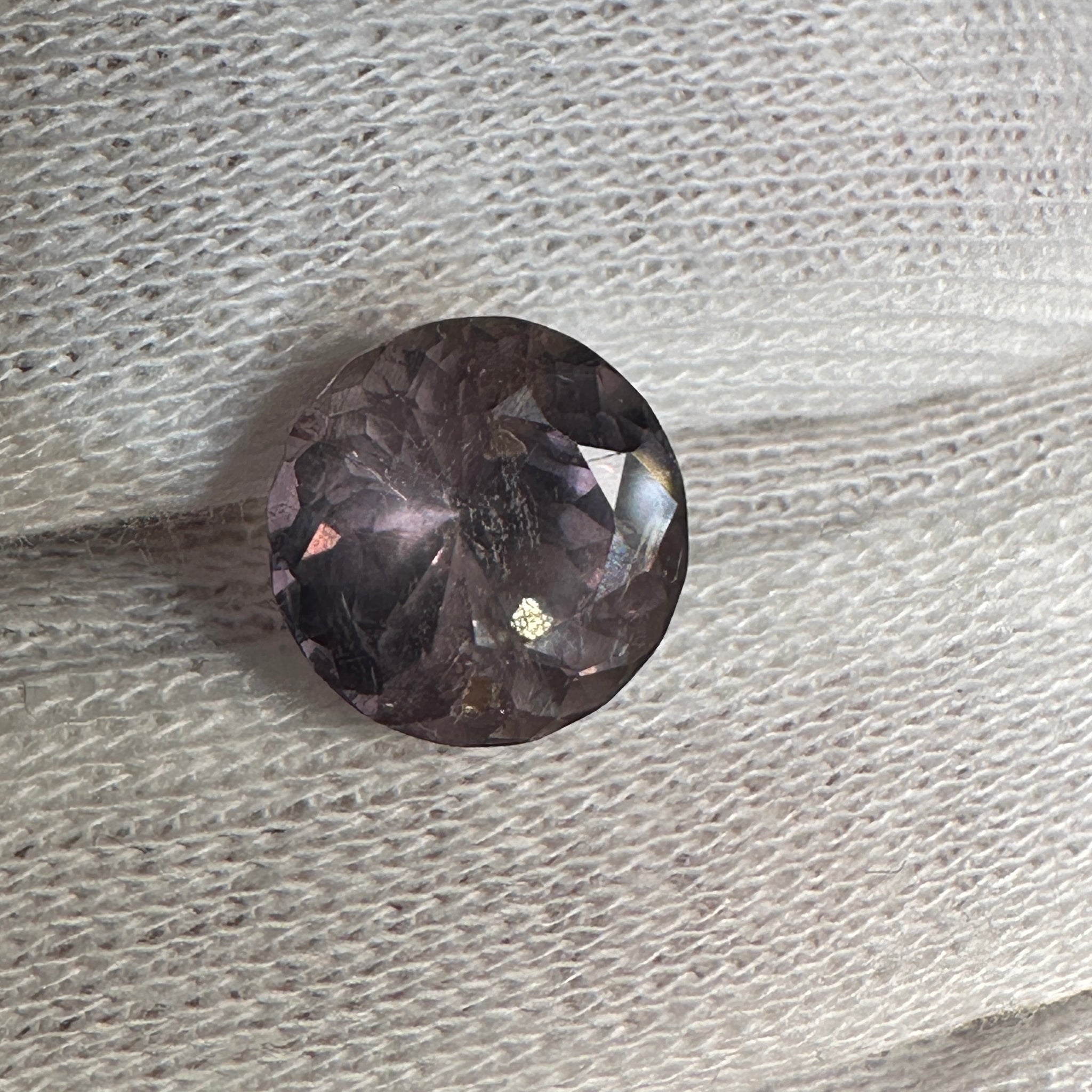 Colour Change Sapphire, 4.84ct, Umba, Tanzania. Untreated Unheated. See photos for colour change