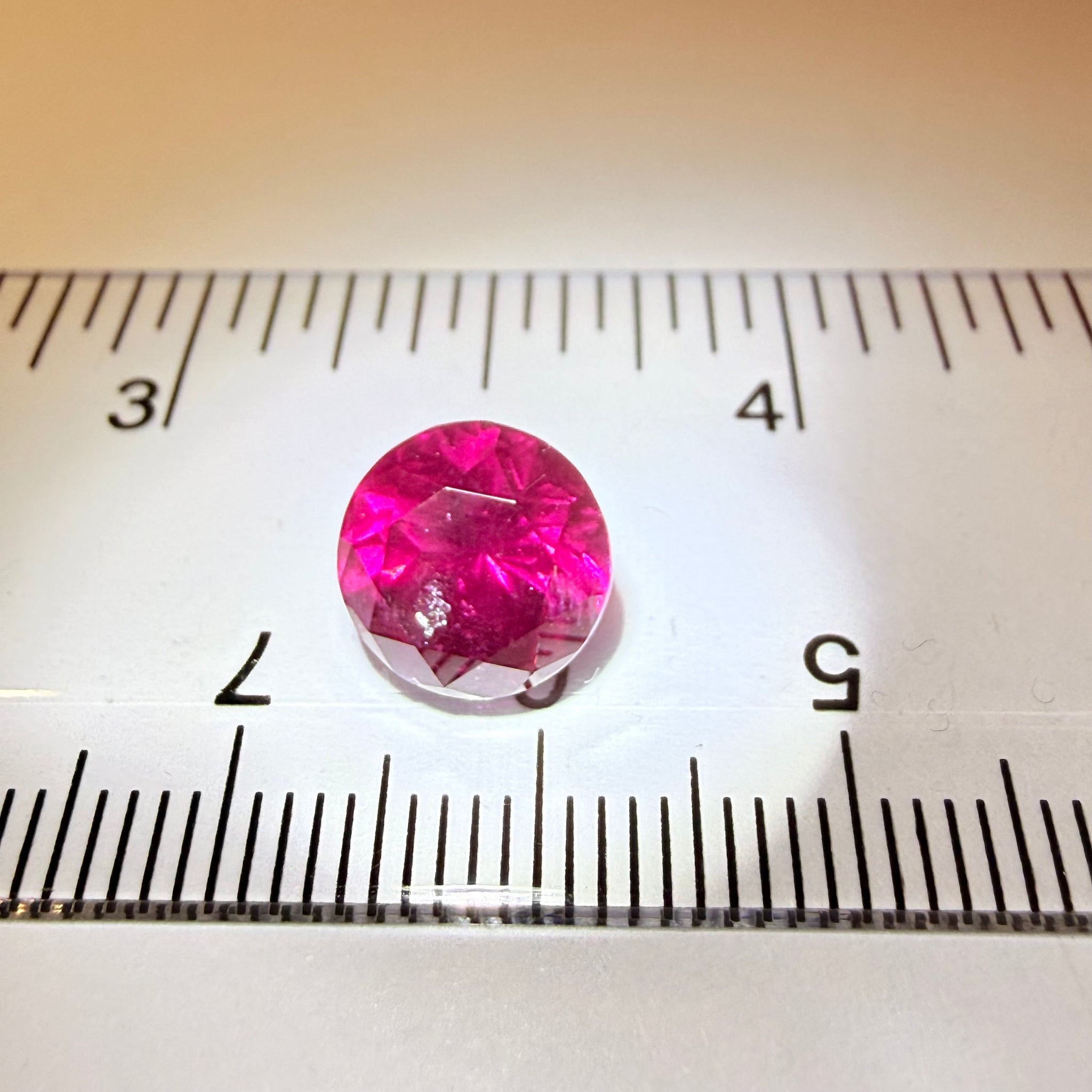 Colour Shift Garnet, 4.35ct, Tanzania, Untreated Unheated, very fiery stone, slightly included and silky, inclusion right under the table, but going cheap