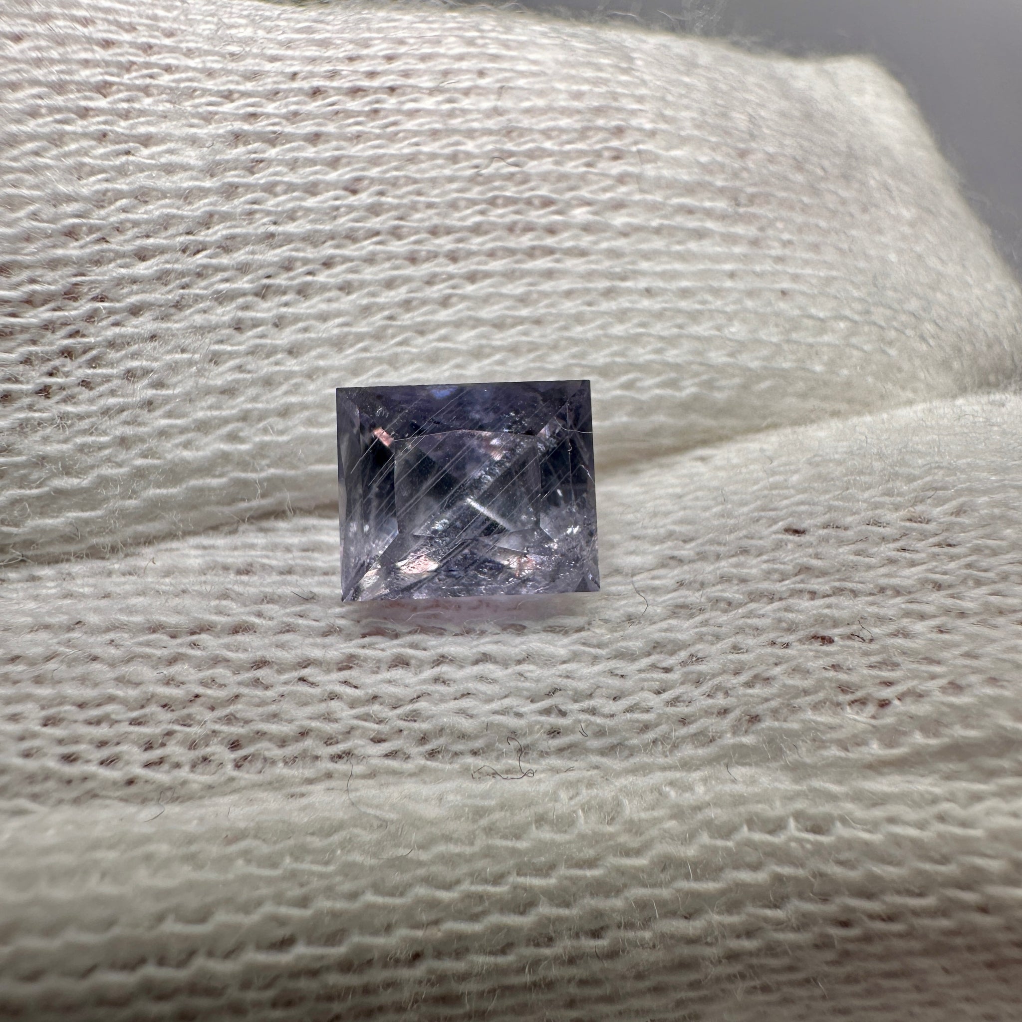 Sapphire, 1.83ct, Umba Valley, Tanzania, Untreated Unheated. Slight Colour Change.
