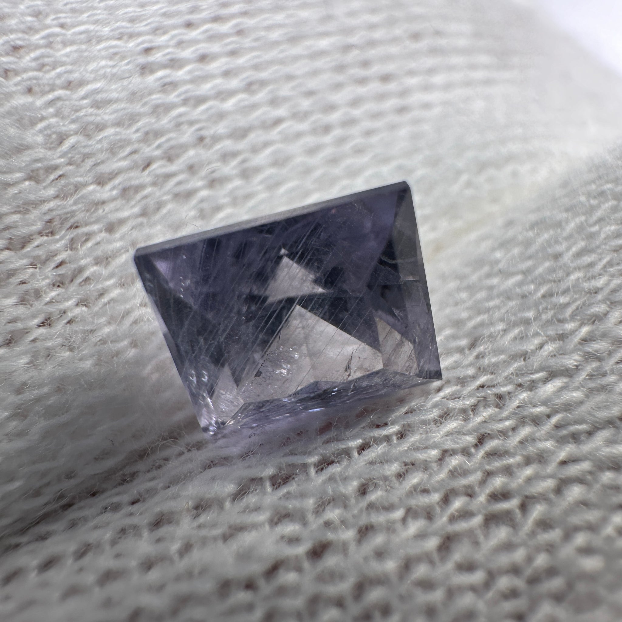 Sapphire, 1.83ct, Umba Valley, Tanzania, Untreated Unheated. Slight Colour Change.