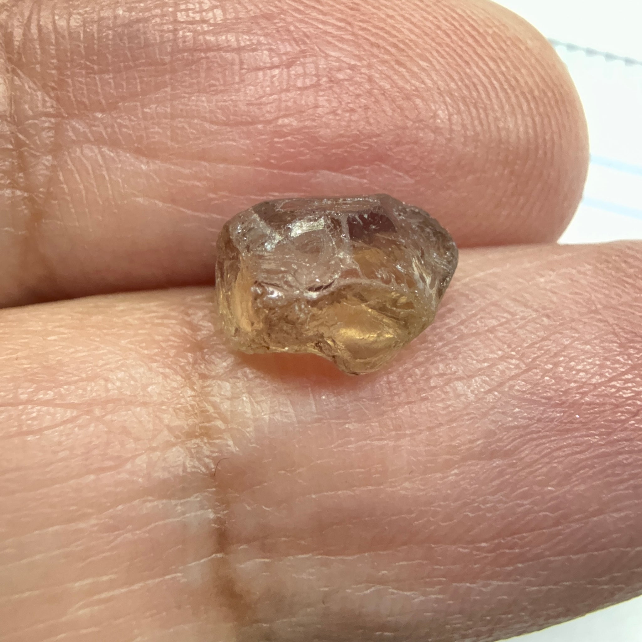 Colour Change Garnet, 3.00ct, vvs-if, a little flattish shape, Tanzania, Untreated Unheated