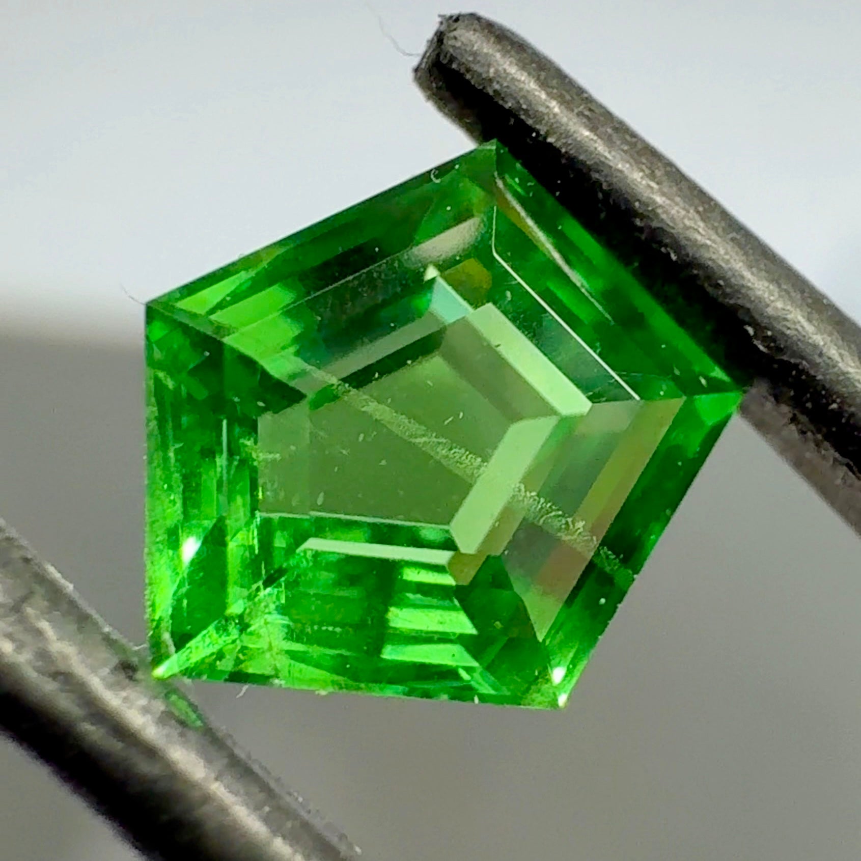 Tsavorite Garnet, 1.71ct, Tanzania, Untreated, Unheated, fancy cut