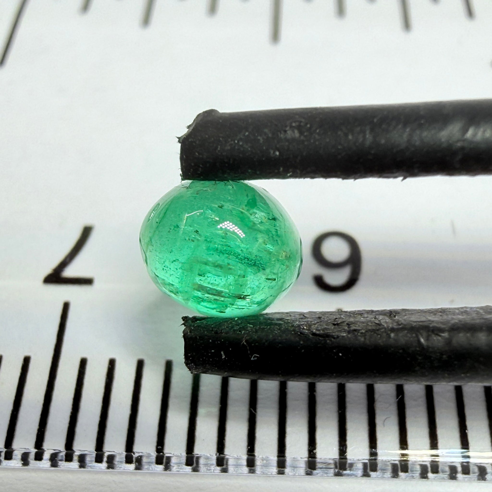 Emerald Cabochon, 0.51ct, Manyara, Tanzania. Untreated Unheated No Oil