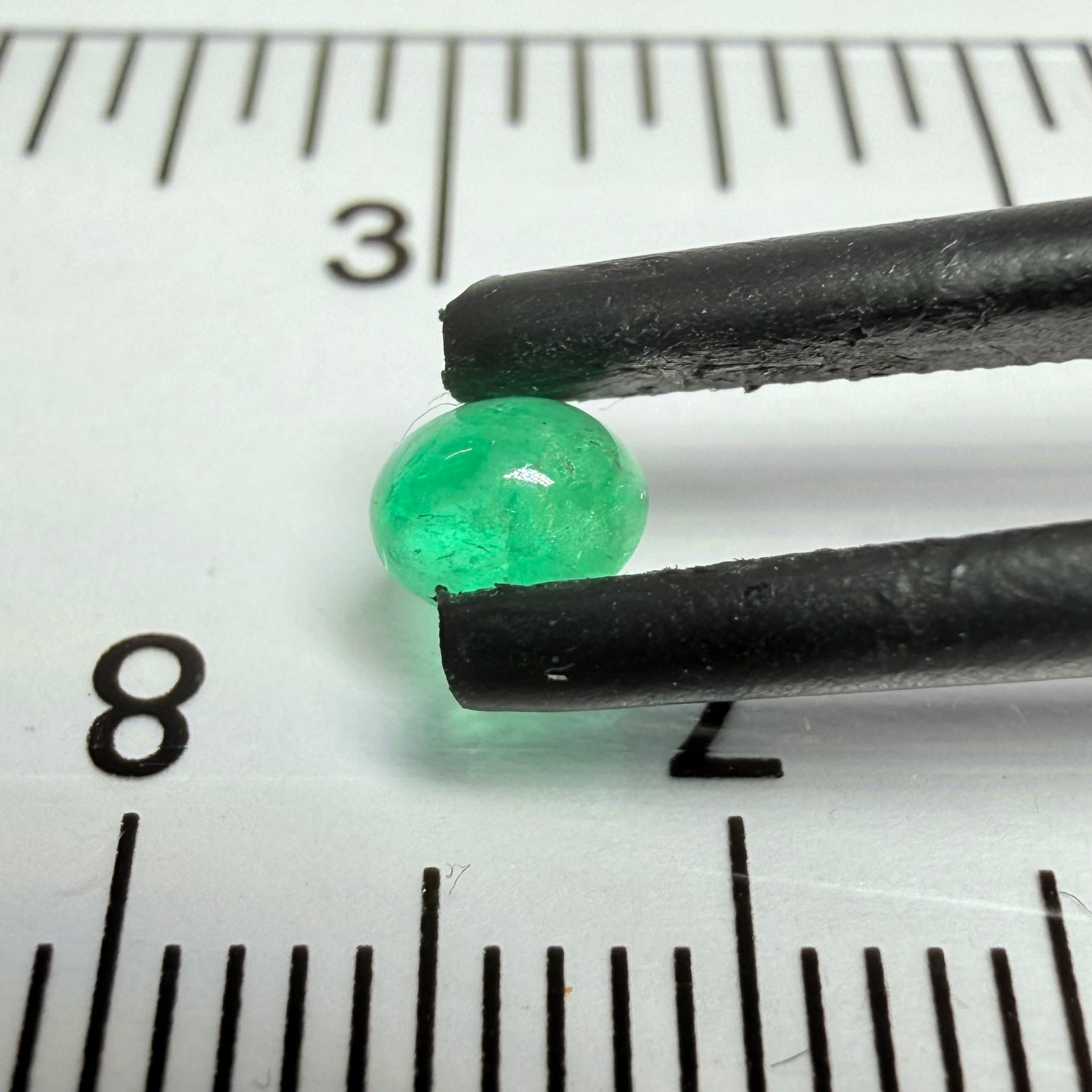 Emerald Cabochon, 0.29ct, Manyara, Tanzania. Untreated Unheated No Oil