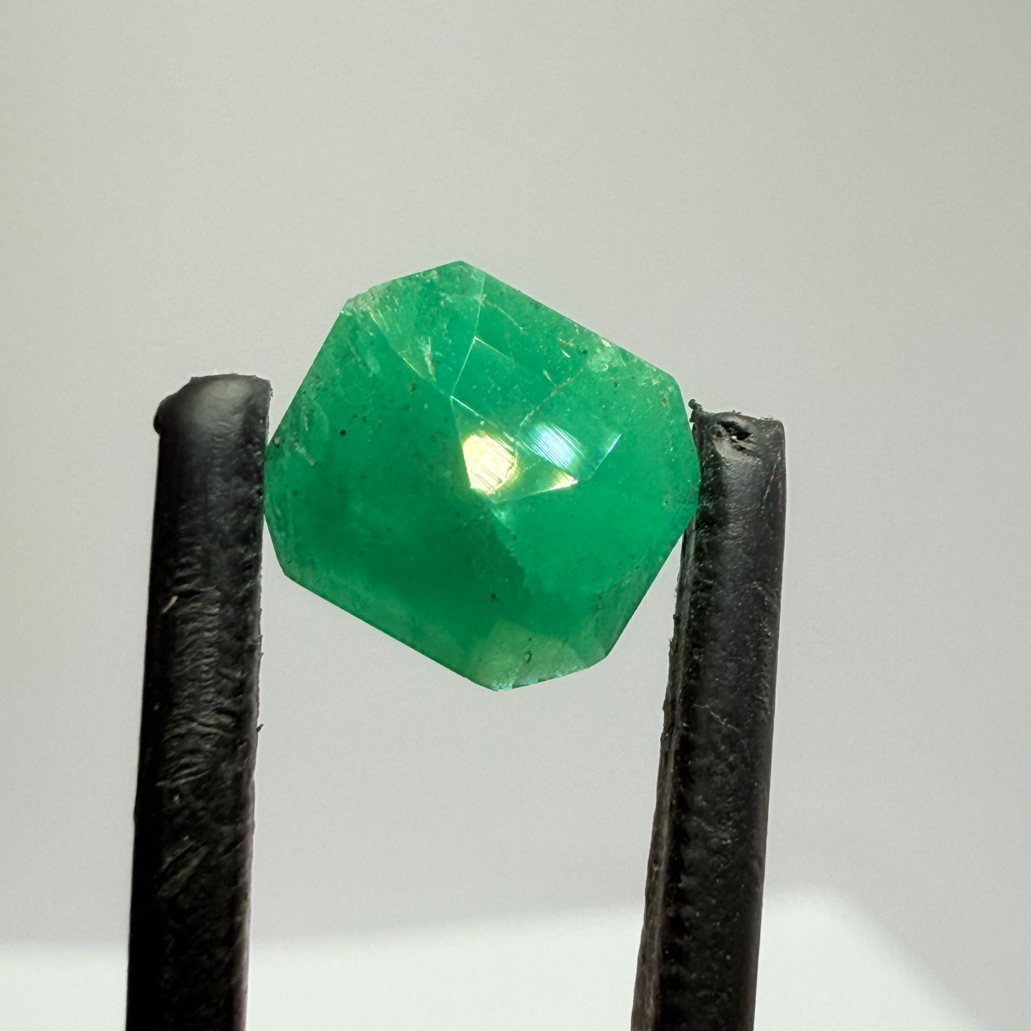 Emerald, 1.26ct, Tanzania, Untreated Unheated, no oil, slight natural chip for the natural formation of the crystal, its on the crown table facet, price reflects