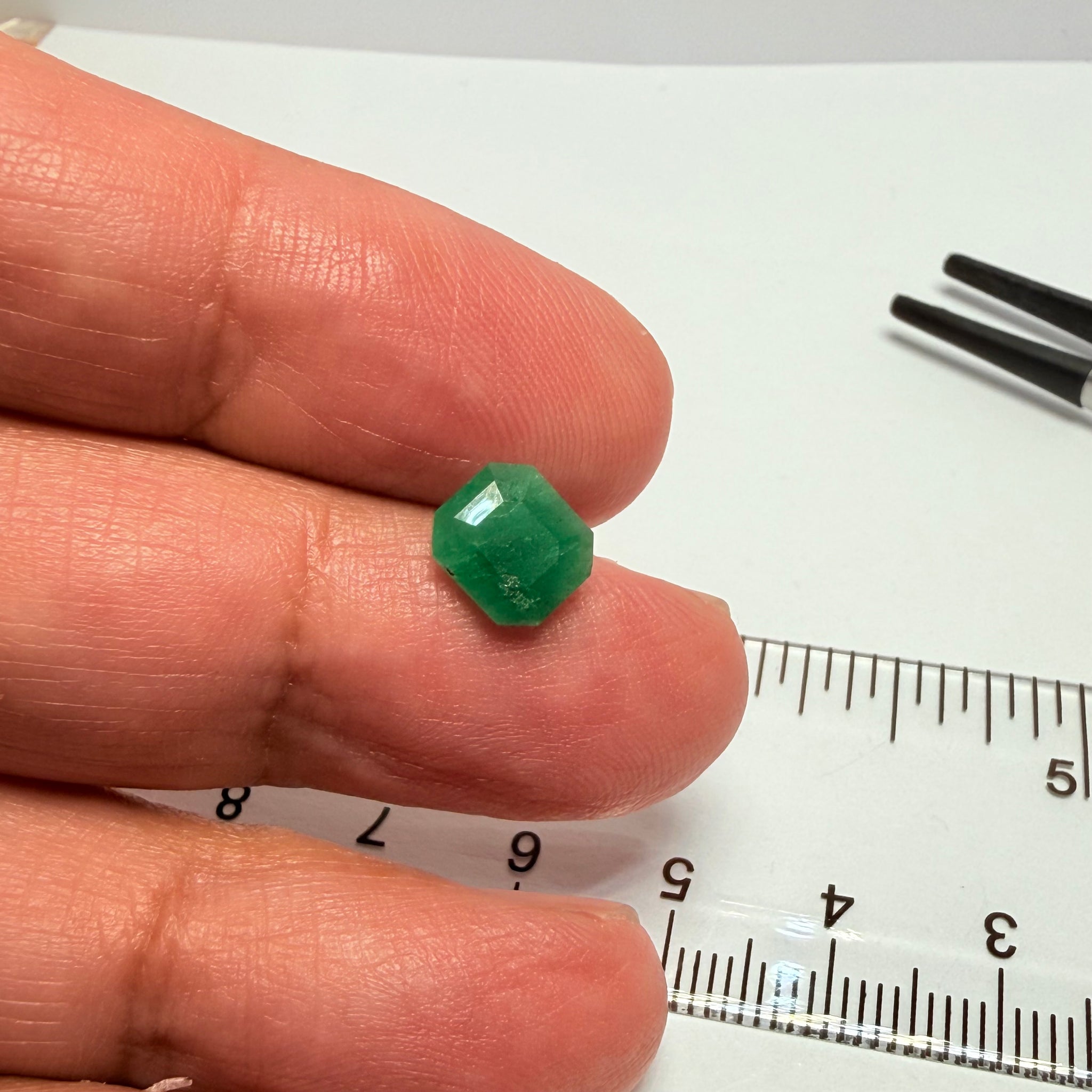Emerald, 1.26ct, Tanzania, Untreated Unheated, no oil, slight natural chip for the natural formation of the crystal, its on the crown table facet, price reflects