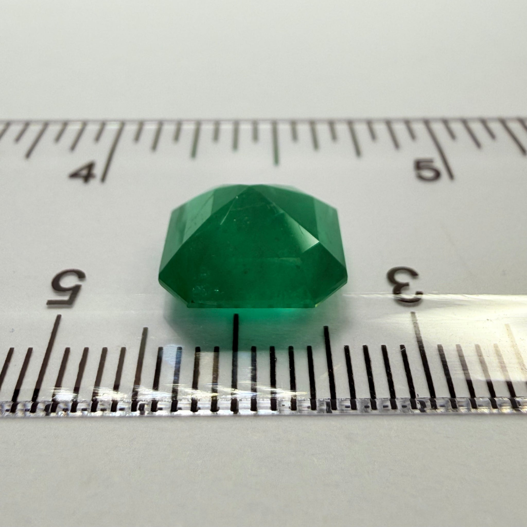 Emerald, 3.94ct, Sumbawanga, Tanzania, Untreated Unheated, no oil