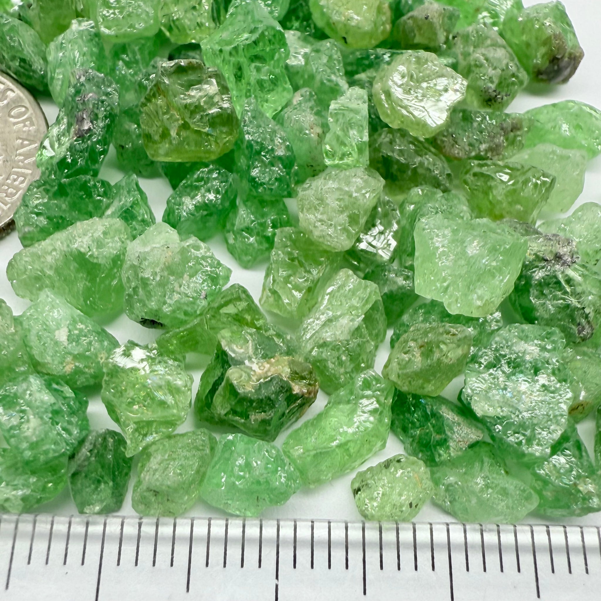 Wholesale Lot, Bead/Specimen Grade Tsavorite, Merelani Mint Garnet Mix, 27gm lot, Tanzania, Untreated Unheated, there is some eye clean and better faceting grade rough in here but small, if you need a video just ask