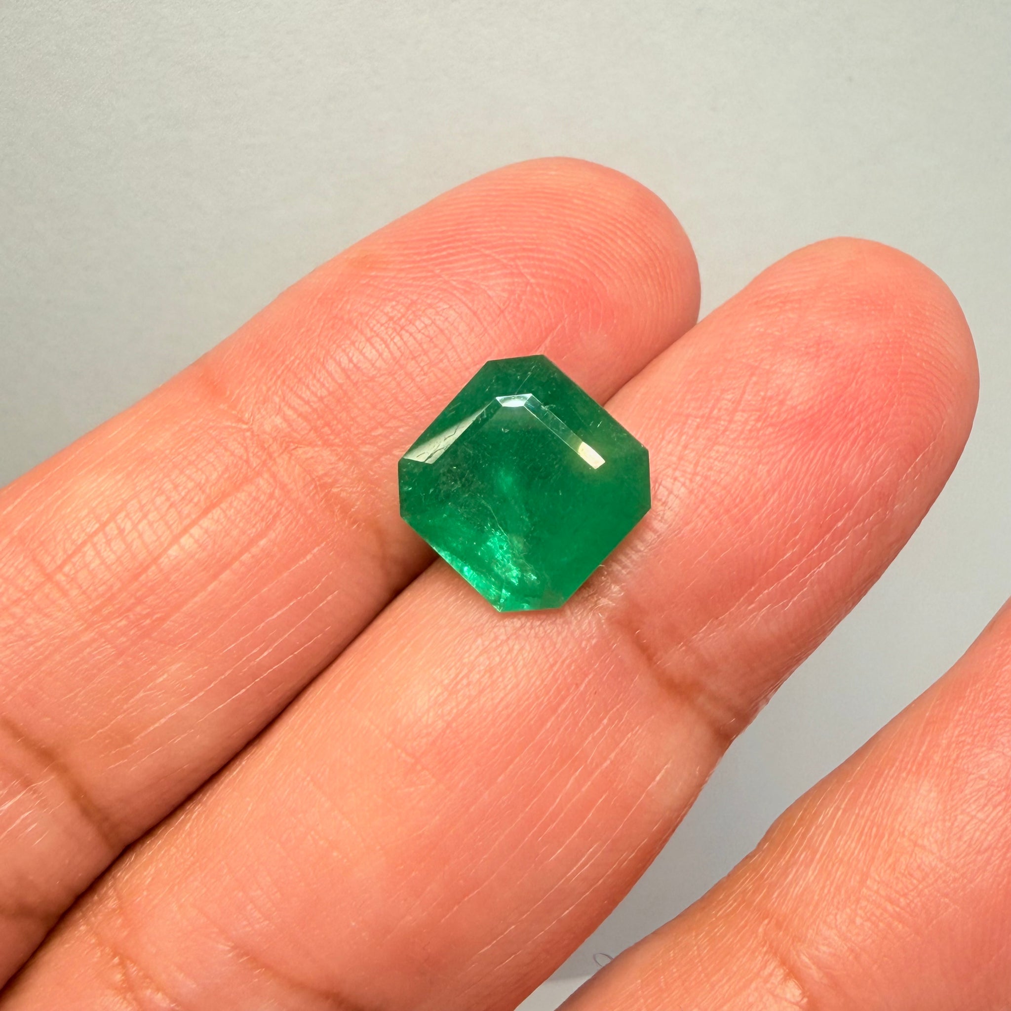 Emerald, 3.94ct, Sumbawanga, Tanzania, Untreated Unheated, no oil