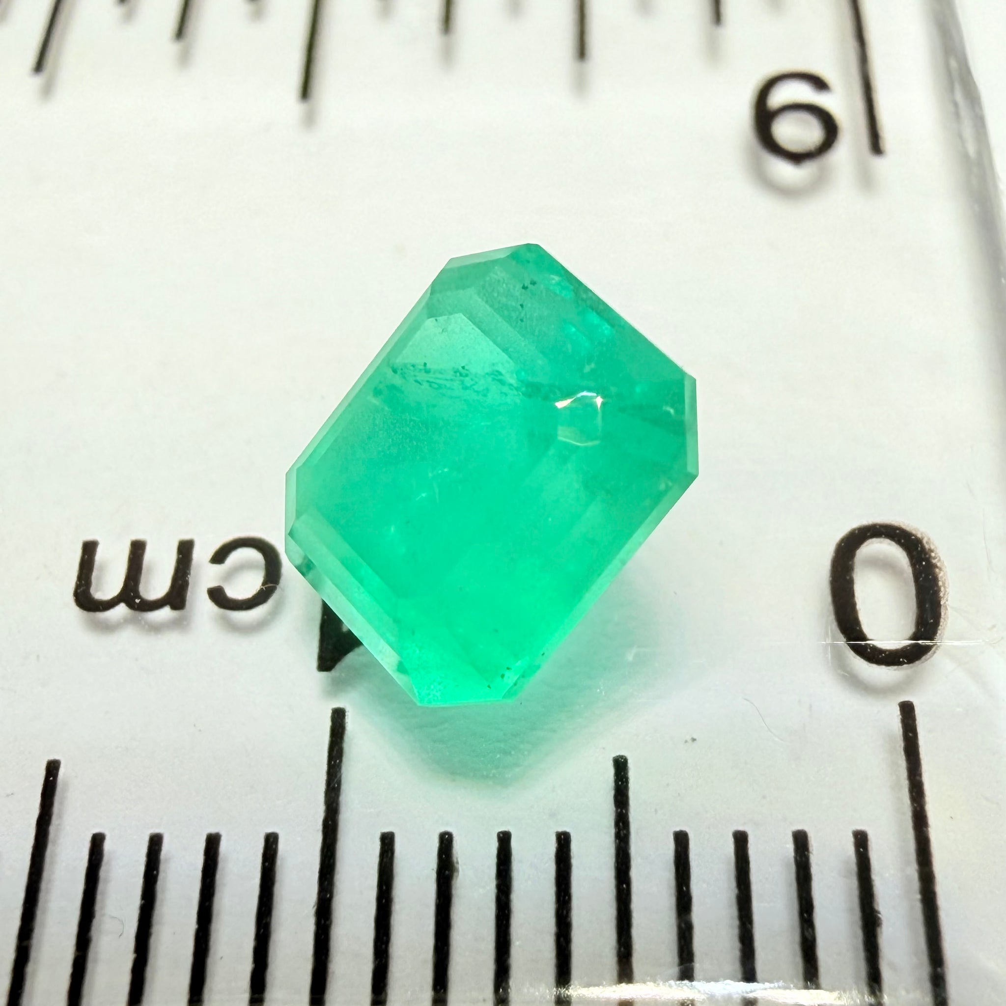 Emerald, 1.40ct, Sumbawanga, Tanzania, Untreated Unheated, no oil, vivid neon