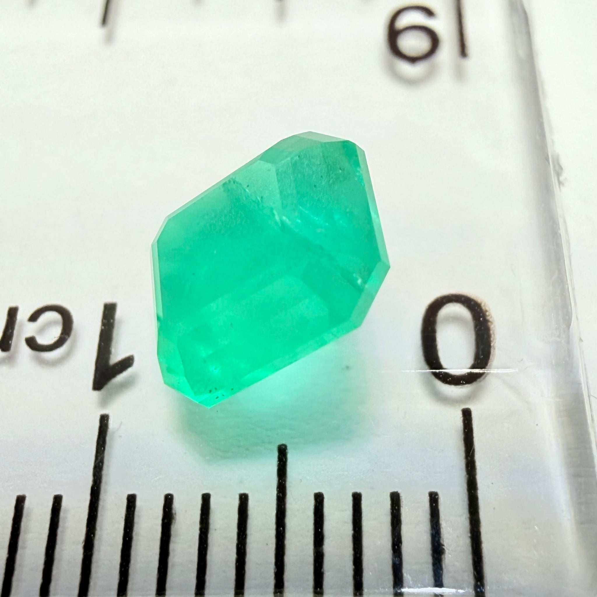 Emerald, 1.40ct, Sumbawanga, Tanzania, Untreated Unheated, no oil, vivid neon