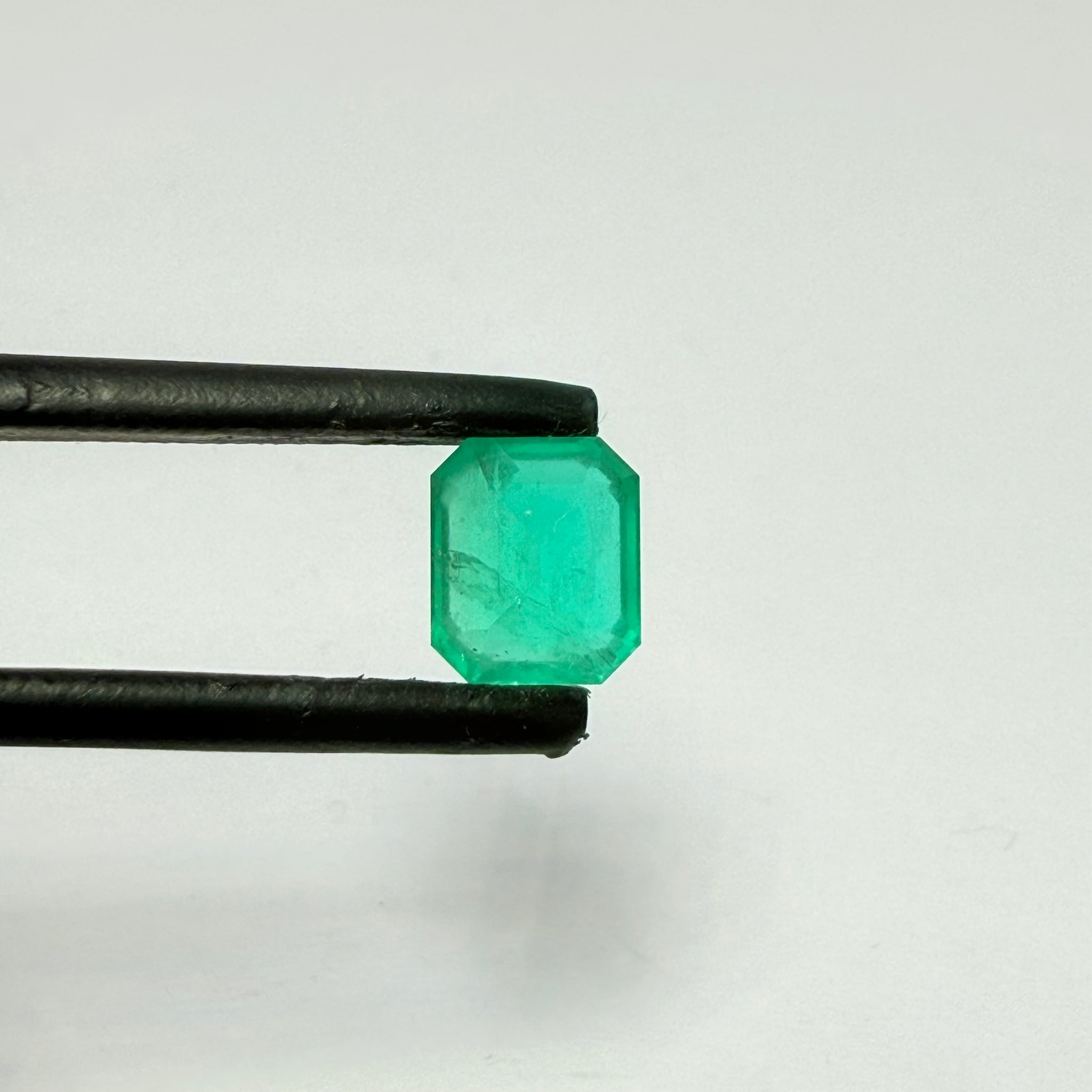 Emerald, 1.40ct, Sumbawanga, Tanzania, Untreated Unheated, no oil, vivid neon