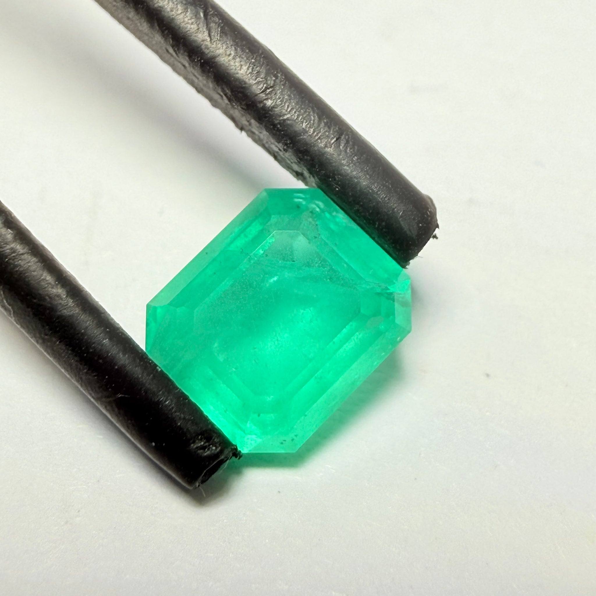 Emerald, 1.40ct, Sumbawanga, Tanzania, Untreated Unheated, no oil, vivid neon