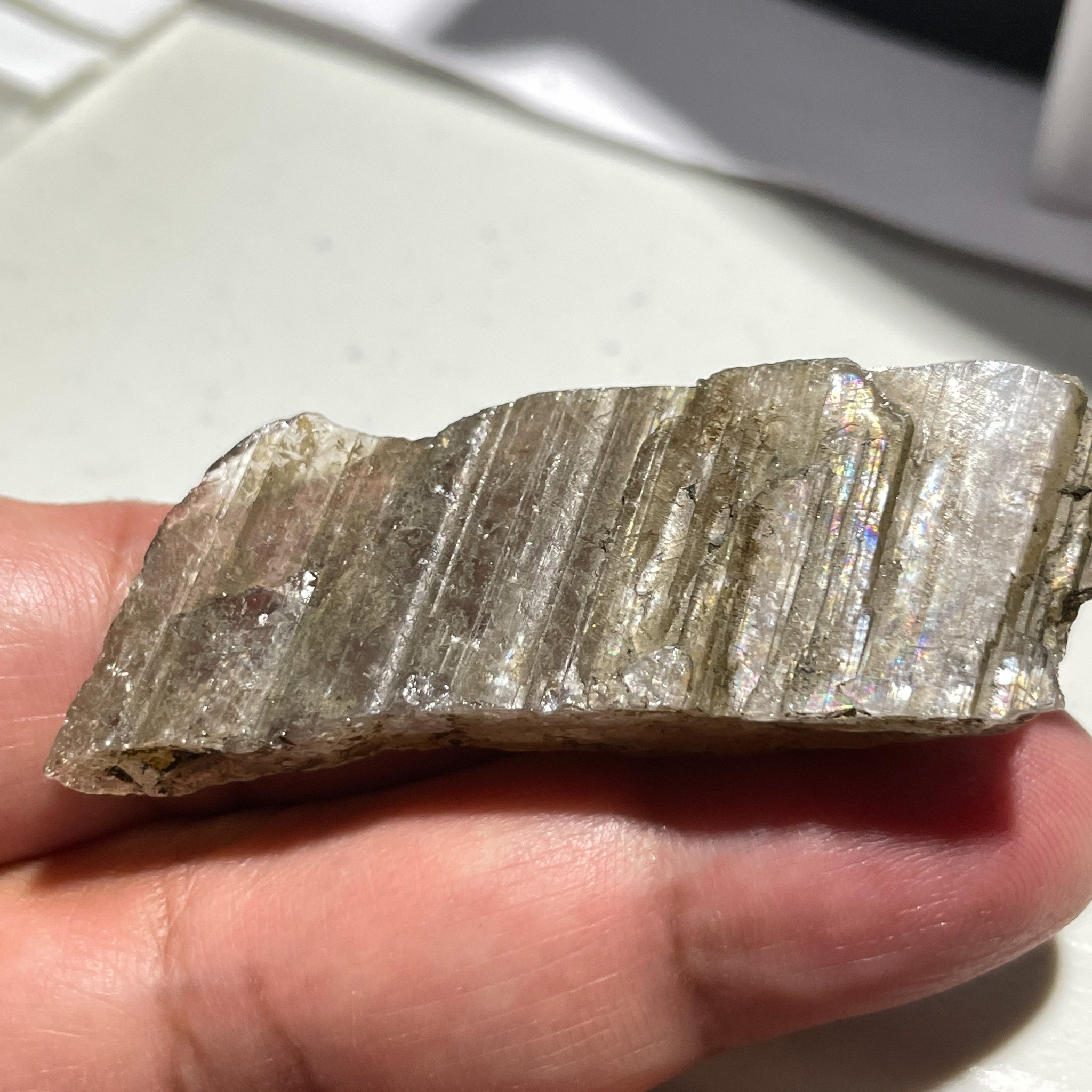 122Ct Magnesio Axinite Crystal Merelani Tanzania. 6.1 X 2.2 1.8Cm