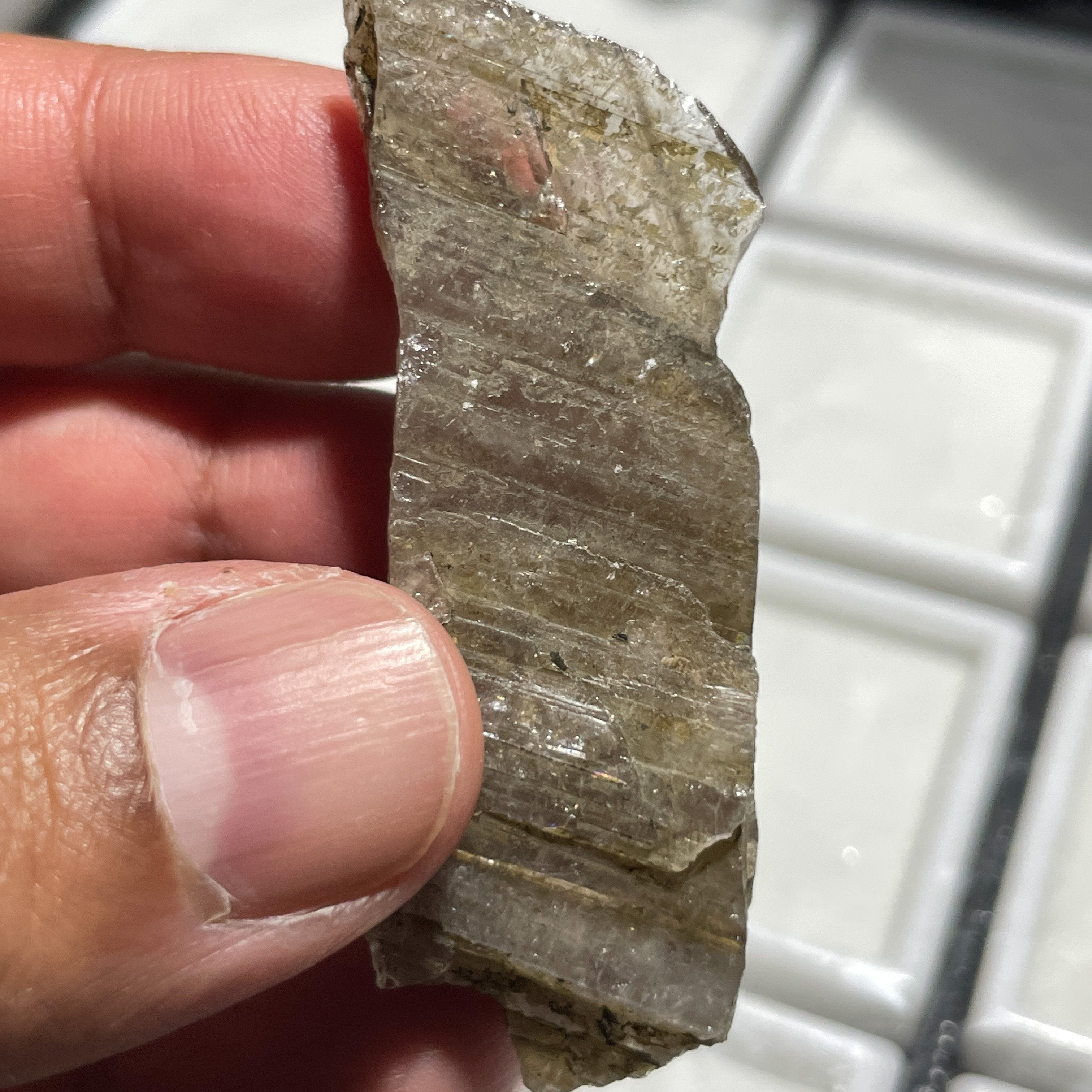 122Ct Magnesio Axinite Crystal Merelani Tanzania. 6.1 X 2.2 1.8Cm