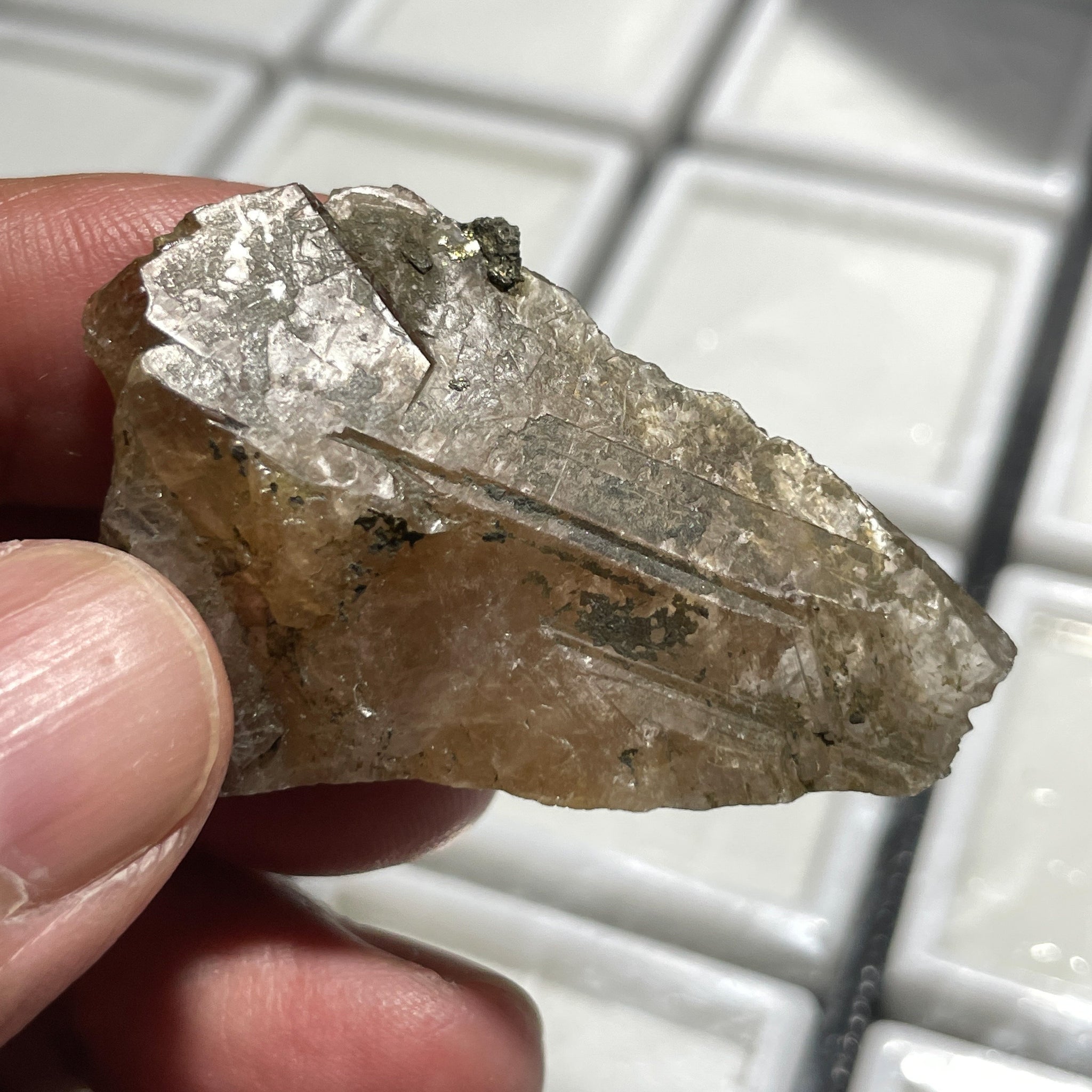 110Ct Magnesio Axinite Crystal Merelani Tanzania. 4.9 X 3.0 1Cm