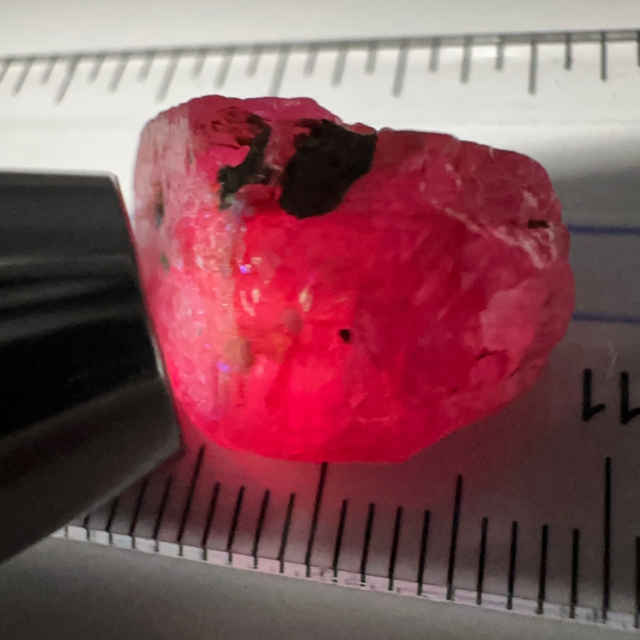 Sapphire Ruby Crystal, 20.23ct, Morogoro, Tanzania, Untreated Unheated. 18 x 12 x 9 mm, specimen/cab or facet it