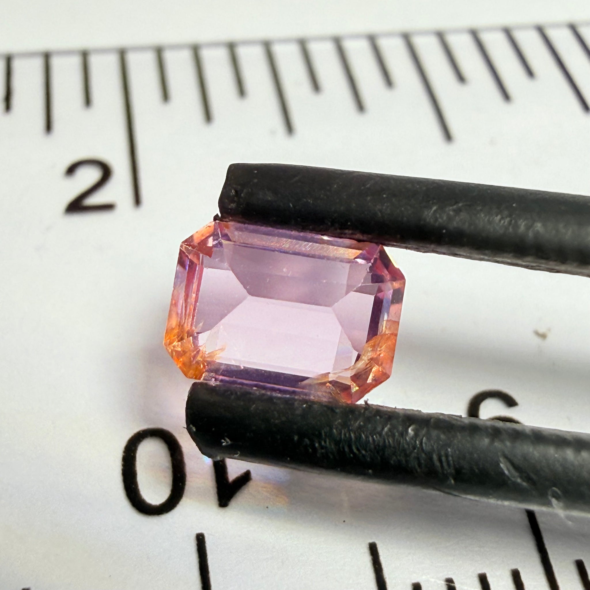 Mahenge Spinel, 0.89ct, Mahenge, Tanzania, Untreated Unheated, slight inclusions on the outside