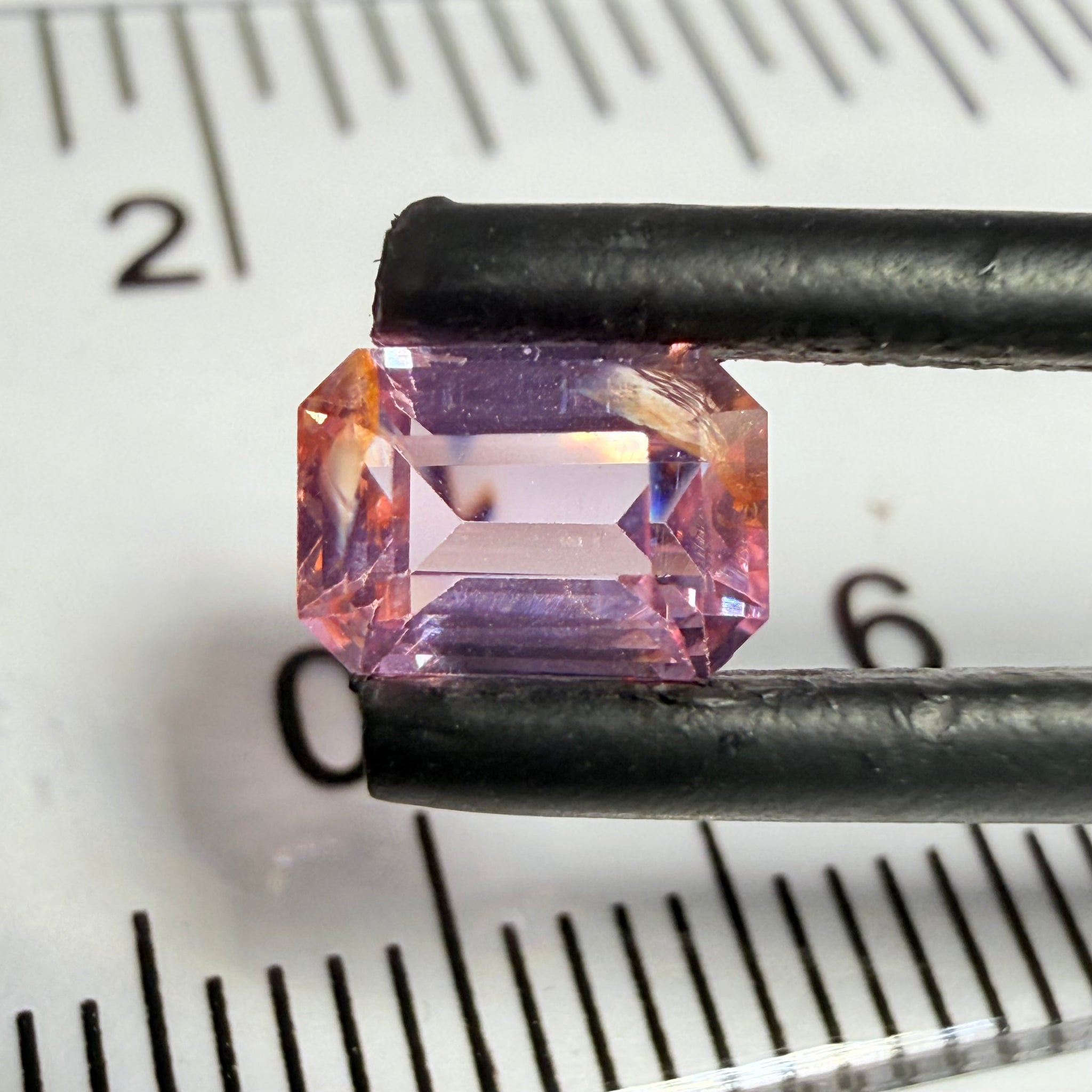 Mahenge Spinel, 0.89ct, Mahenge, Tanzania, Untreated Unheated, slight inclusions on the outside
