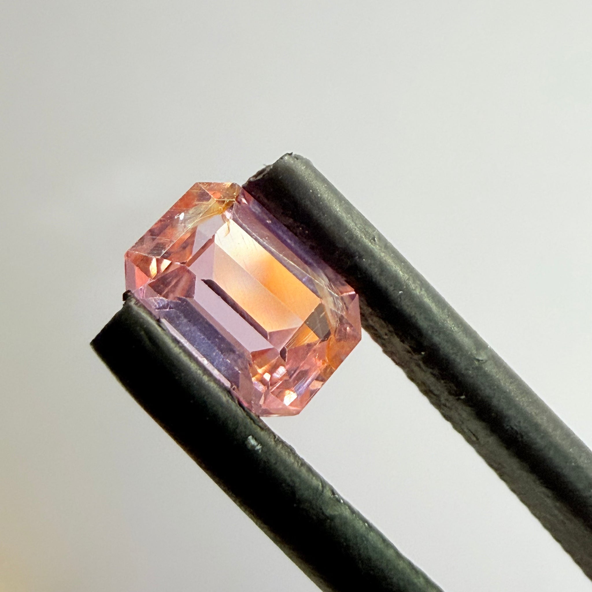 Mahenge Spinel, 0.89ct, Mahenge, Tanzania, Untreated Unheated, slight inclusions on the outside