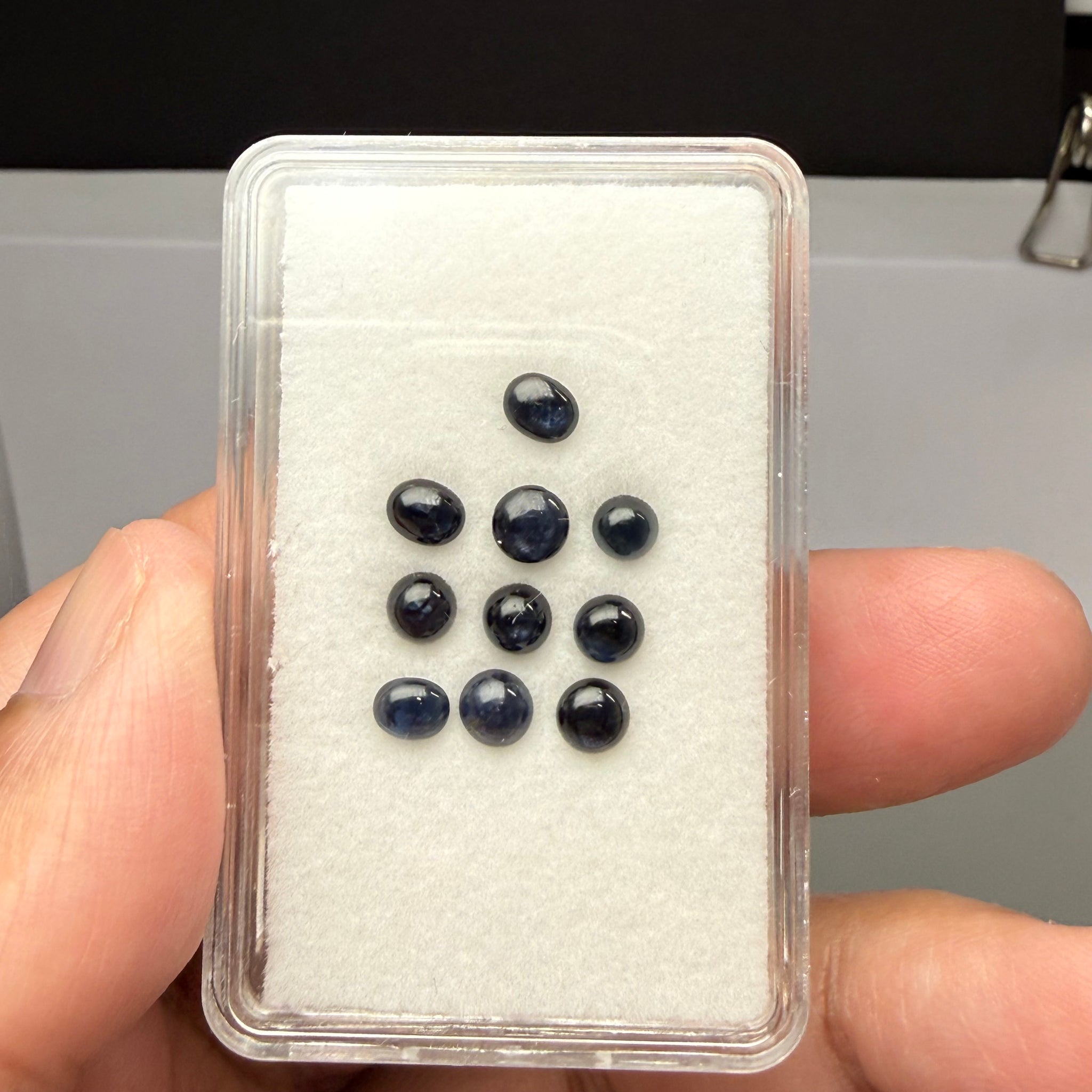 Sapphire Box, 5.13ct, Songea, Tanzania, Untreated, Unheated, cabochons