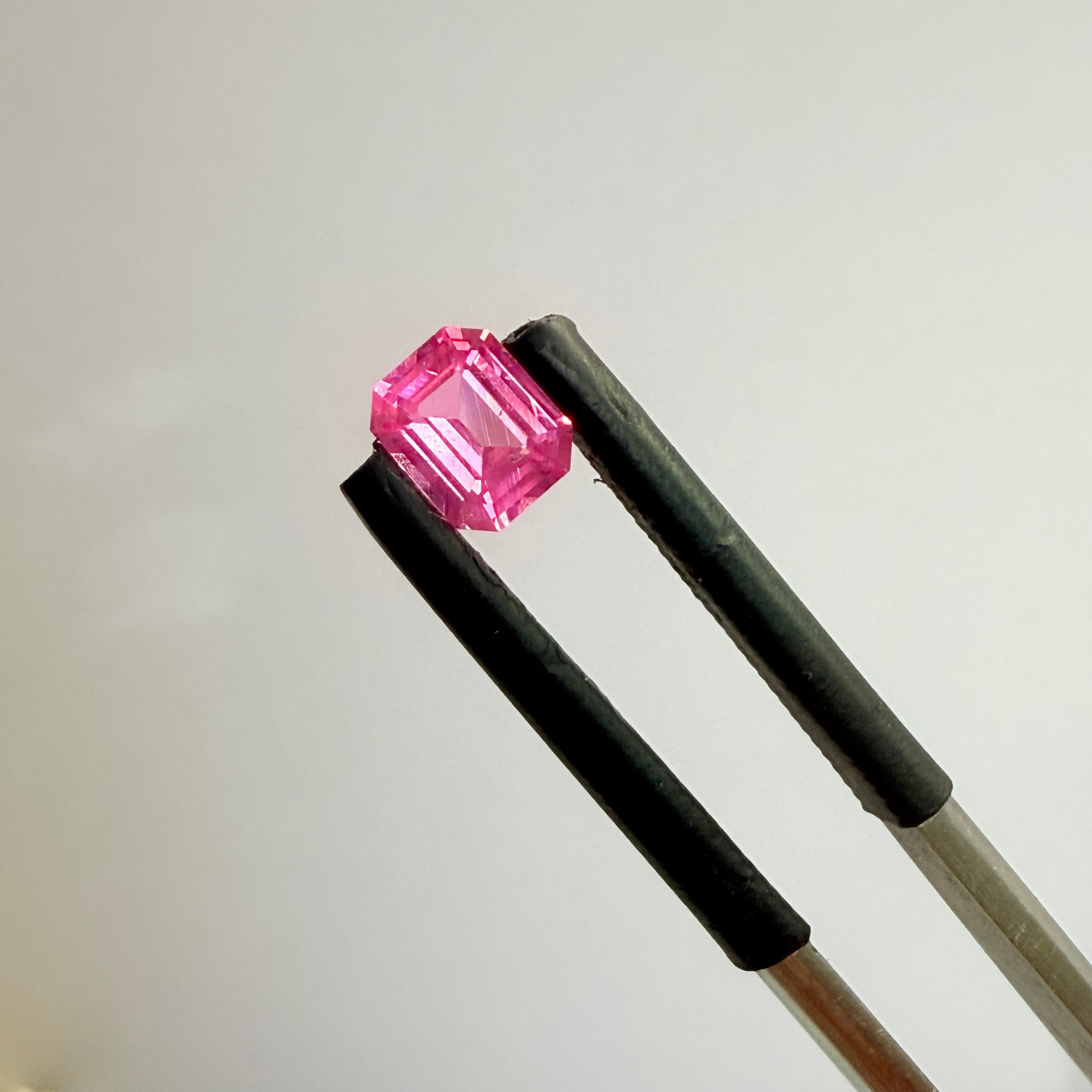 Mahenge Spinel, 0.56ct, Mahenge, Tanzania, Untreated Unheated, tiny chip on the corner of the table, I have circled it in the pics, not easily noticeable in such a small size