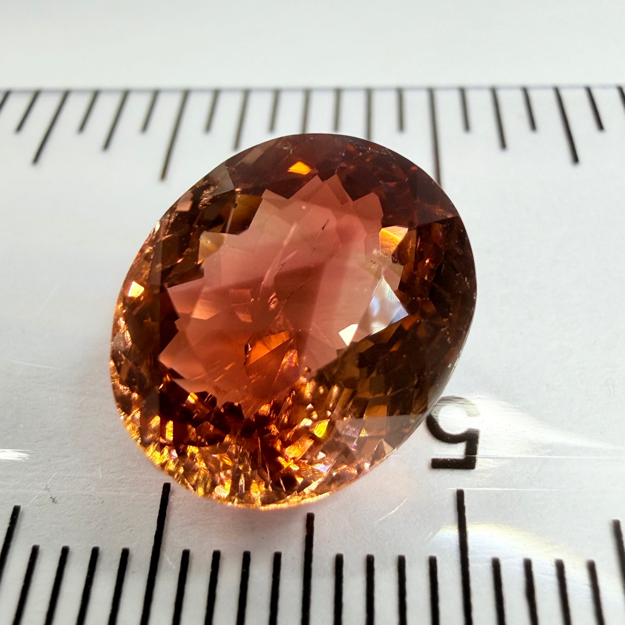 Tourmaline, 6.08ct, DRC, Untreated Unheated, slight chip on the table, see next pic we have circled it, and a large crack in the middle, but look at the triangular zoning!