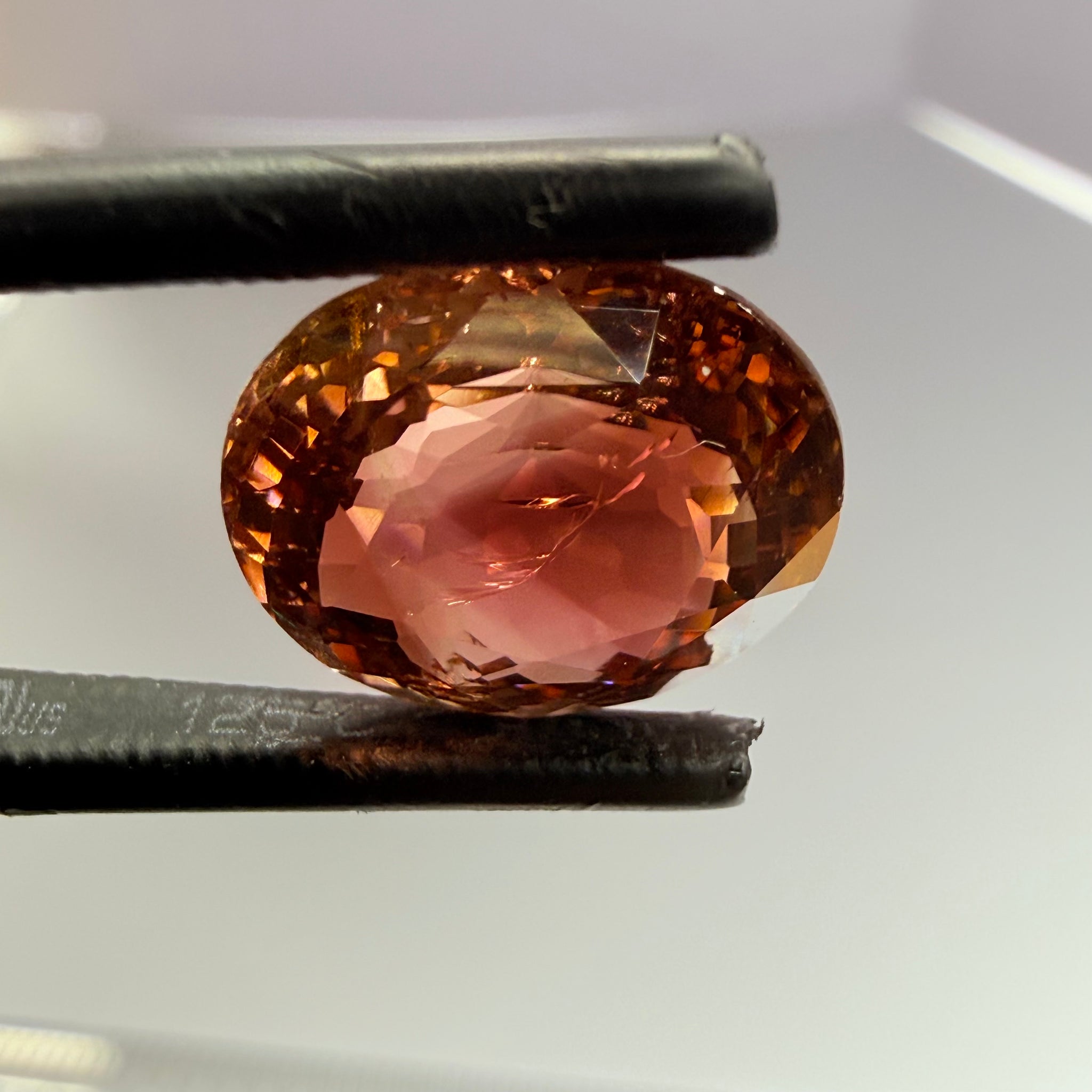 Tourmaline, 6.08ct, DRC, Untreated Unheated, slight chip on the table, see next pic we have circled it, and a large crack in the middle, but look at the triangular zoning!
