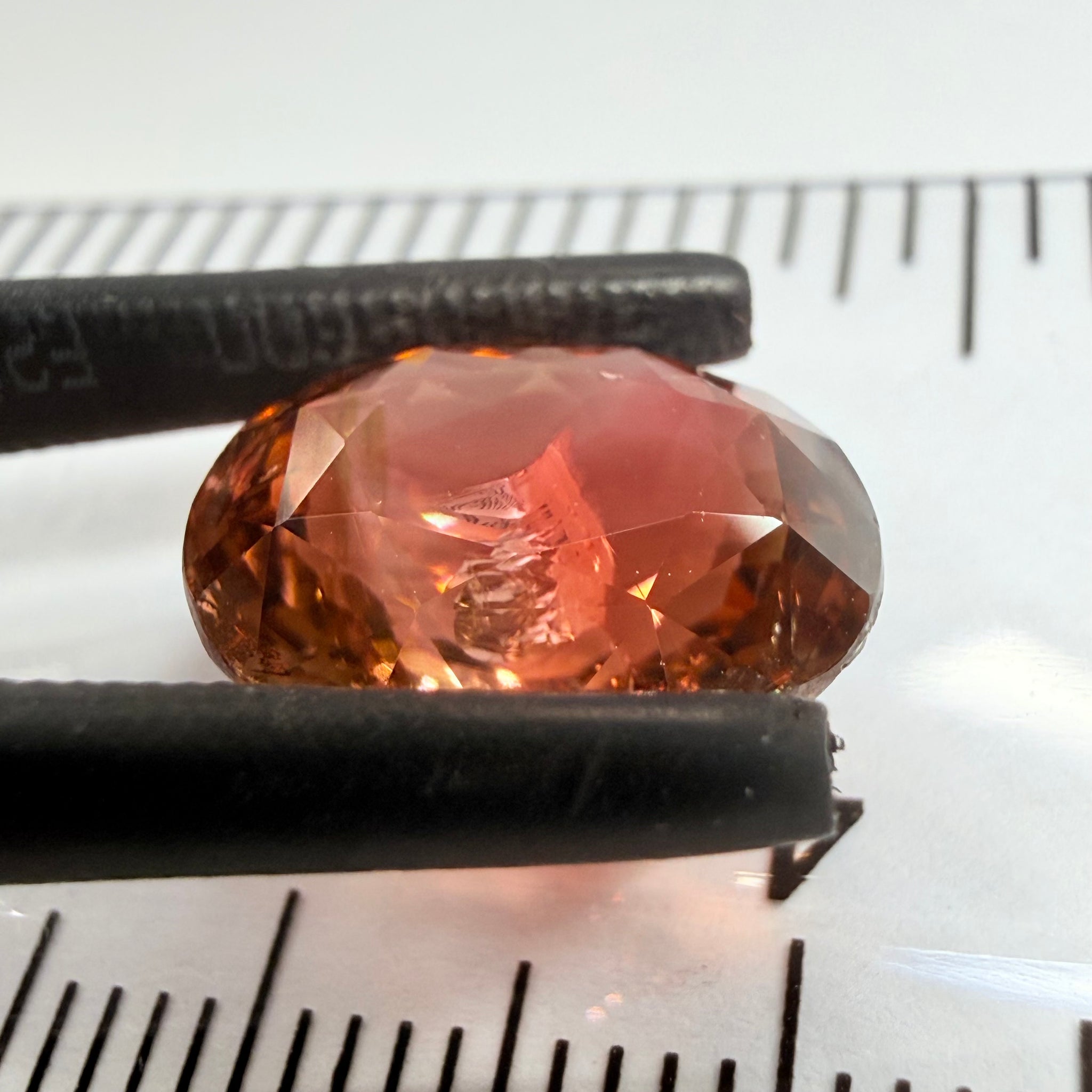 Tourmaline, 6.08ct, DRC, Untreated Unheated, slight chip on the table, see next pic we have circled it, and a large crack in the middle, but look at the triangular zoning!