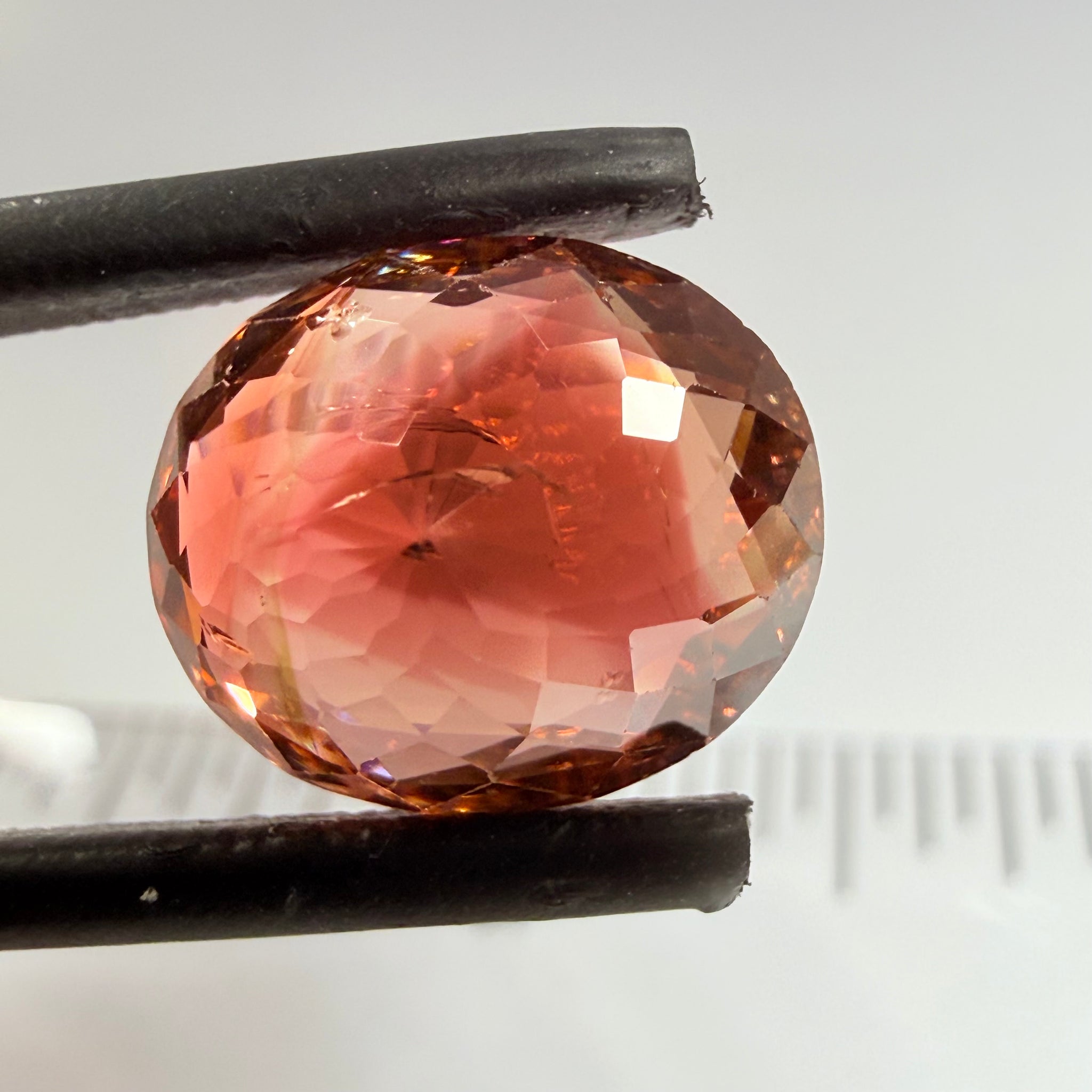 Tourmaline, 6.08ct, DRC, Untreated Unheated, slight chip on the table, see next pic we have circled it, and a large crack in the middle, but look at the triangular zoning!