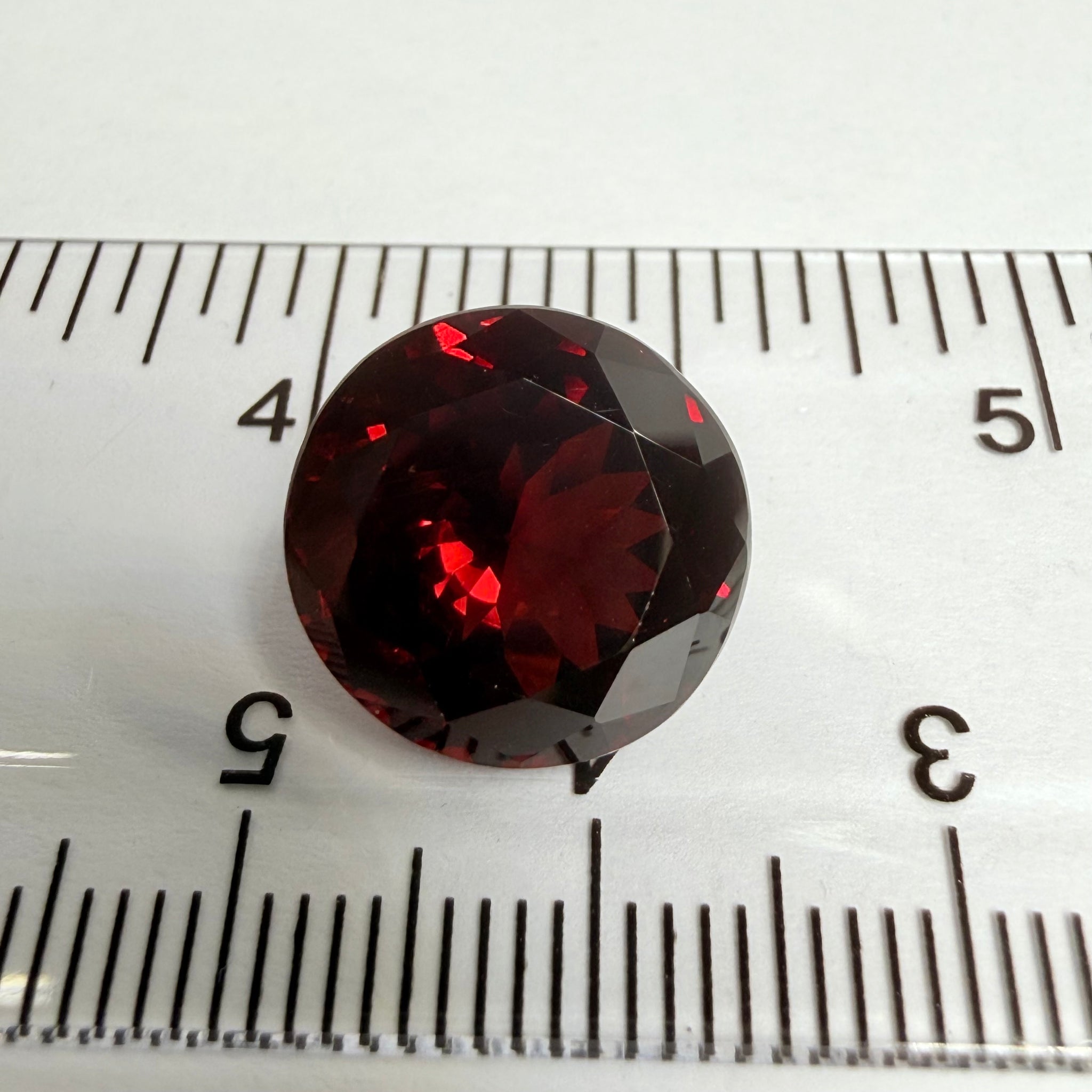 Umba Garnet, dark stone, 9.57ct, Tanzania, Untreated Unheated