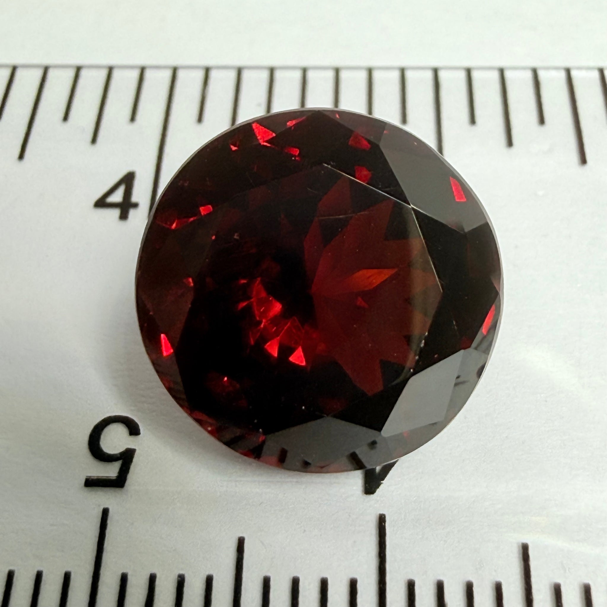 Umba Garnet, dark stone, 9.57ct, Tanzania, Untreated Unheated