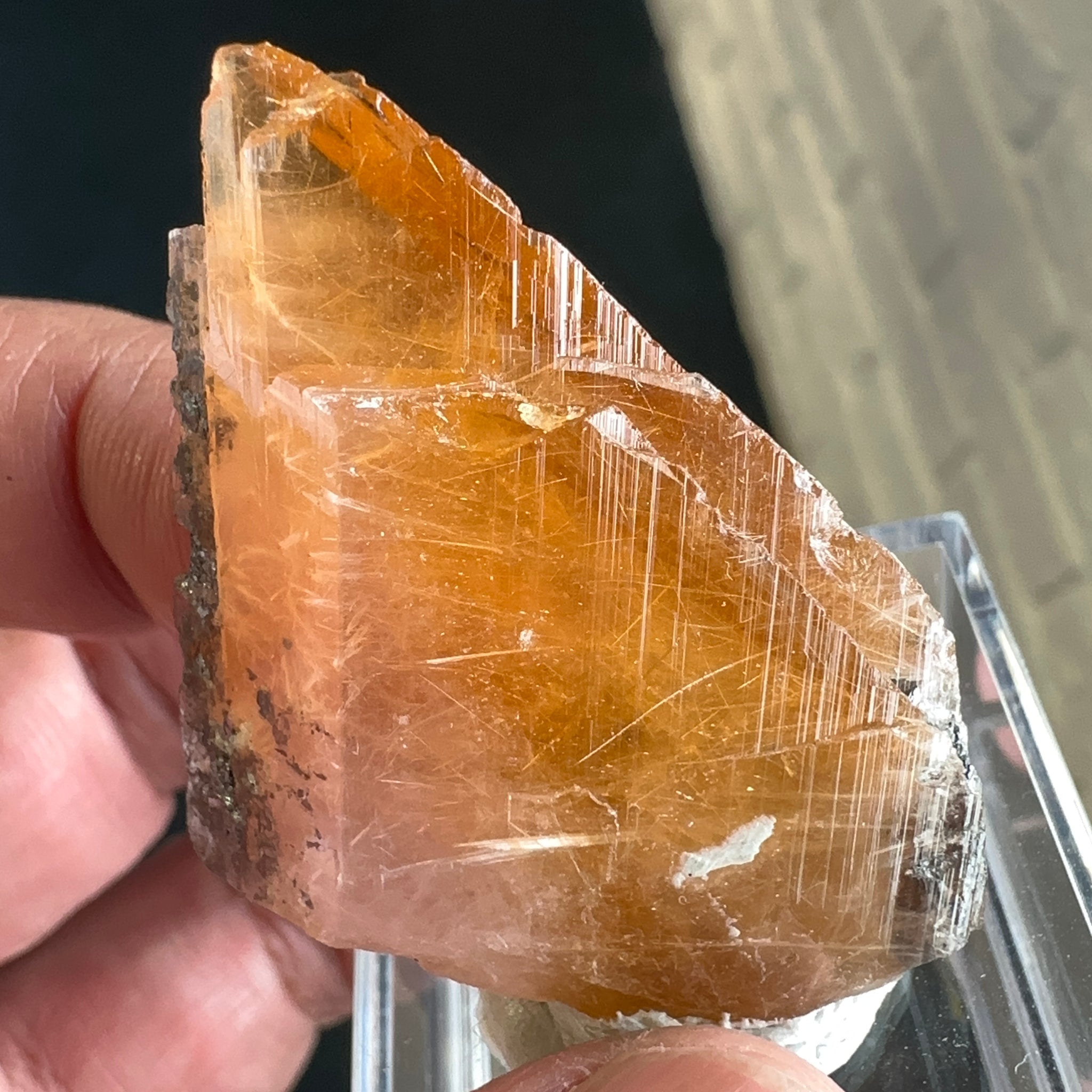 Magnesio Axinite, 22.70gm, Crystal, Merelani, Tanzania. 48.0 x 33.10 x 10.7mm, Untreated Unheated