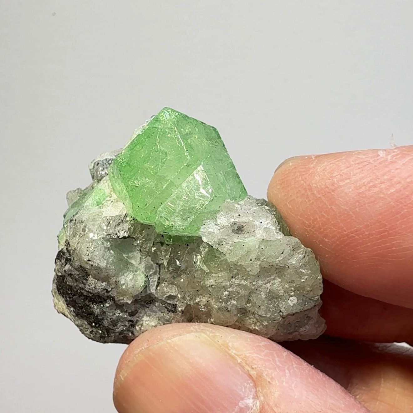 Tsavorite Garnet Crystal, 249.00ct, Merelani, Tanzania, Untreated Unheated