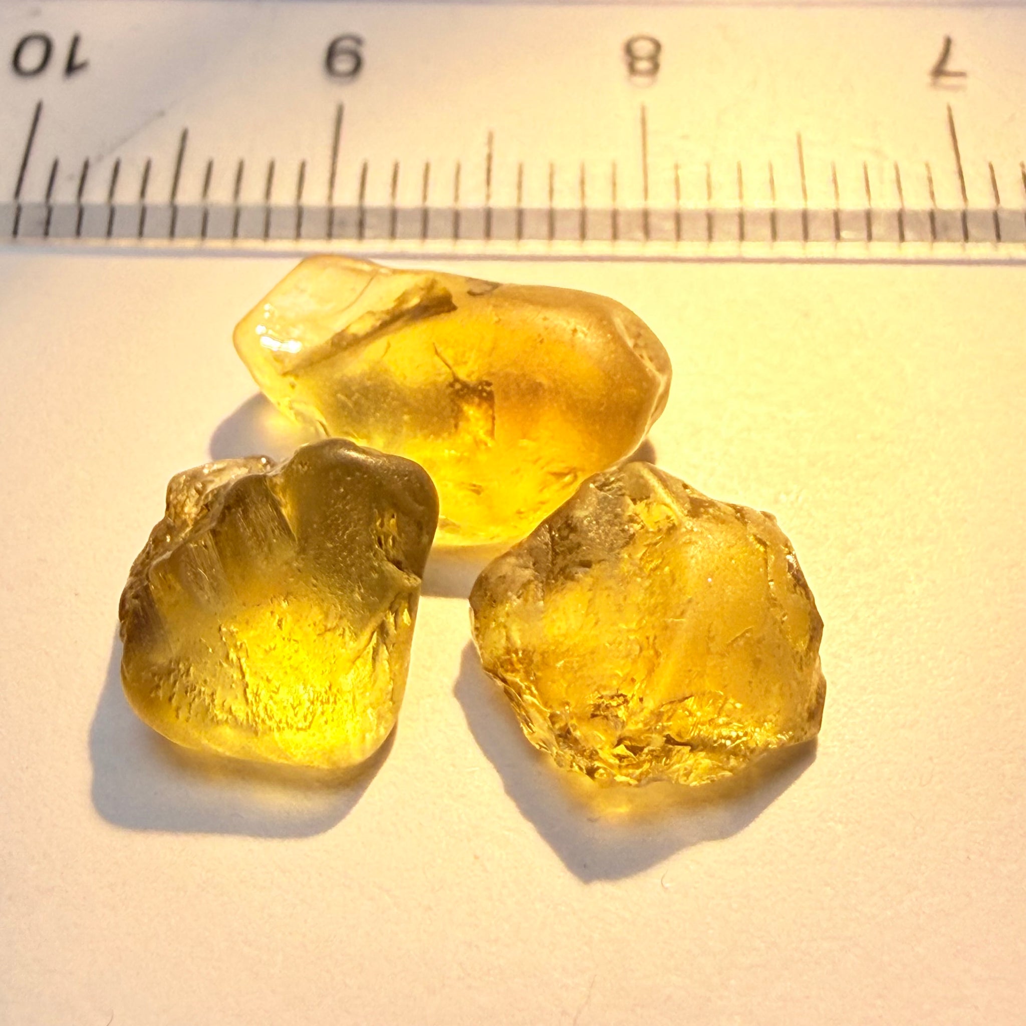 Chrysoberyl Lot, 10.75ct, Tunduru, Tanzania, Untreated Unheated, vvs-if, but flattish shapes, colour change chrysoberyl