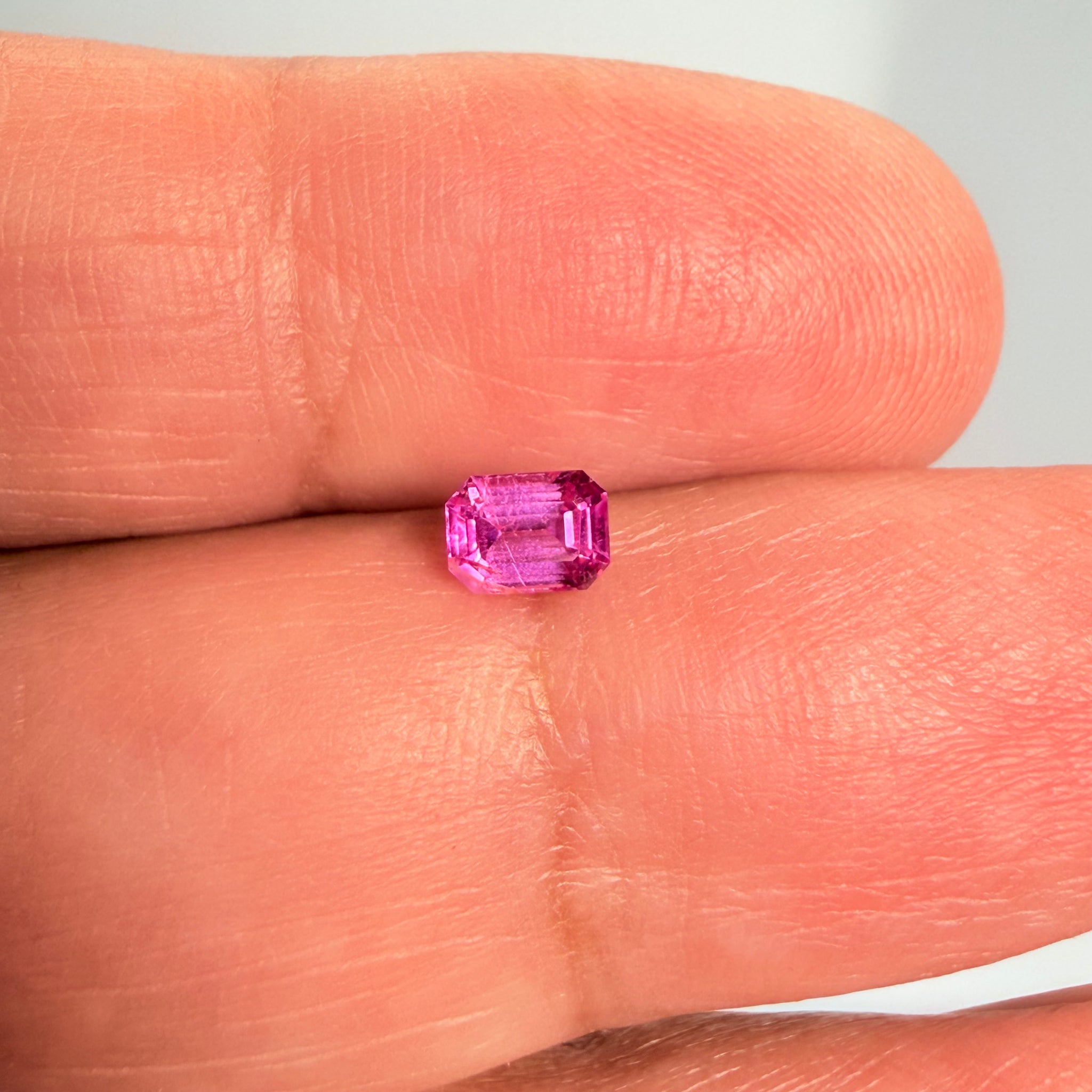 Sapphire, 0.49ct, Tanzania, Untreated Unheated