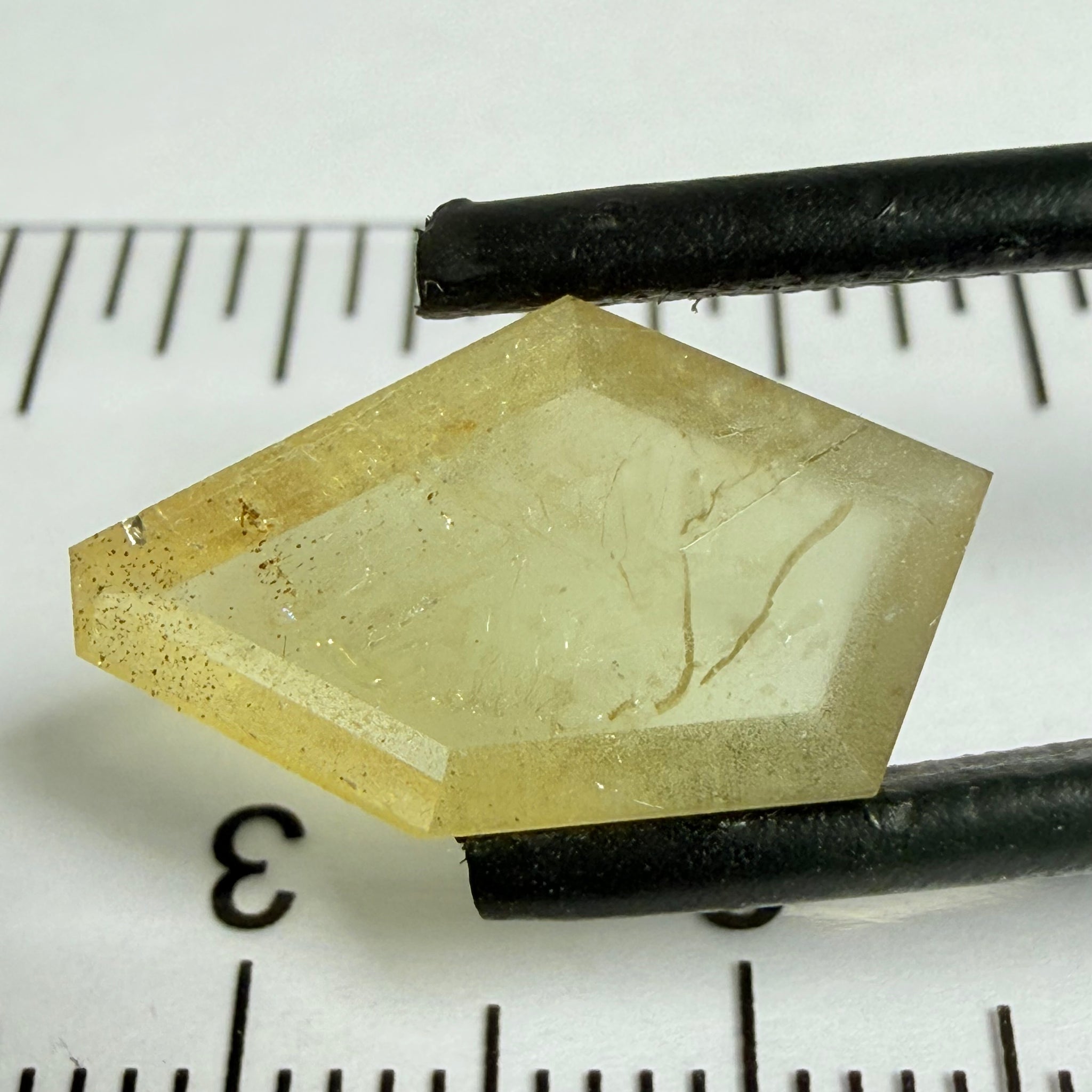 Yellow Sapphire, fancy freefrom tablet cut, 4.50ct, Umba Valley, Tanzania, Yellow Sapphire, Untreated Unheated
