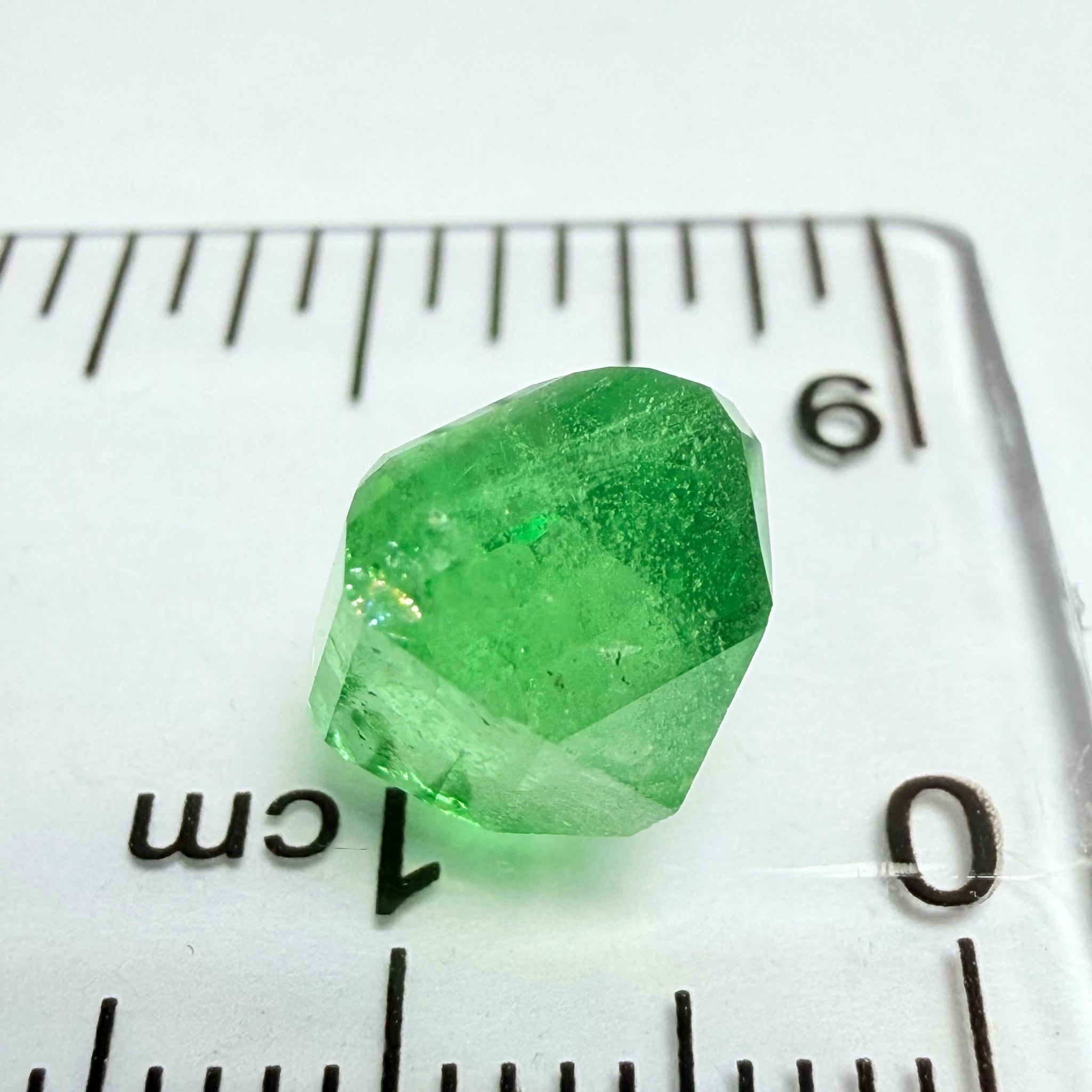 Tsavorite Garnet, Fancy Freeform Cut, 4.39ct, Tanzania, Untreated Unheated