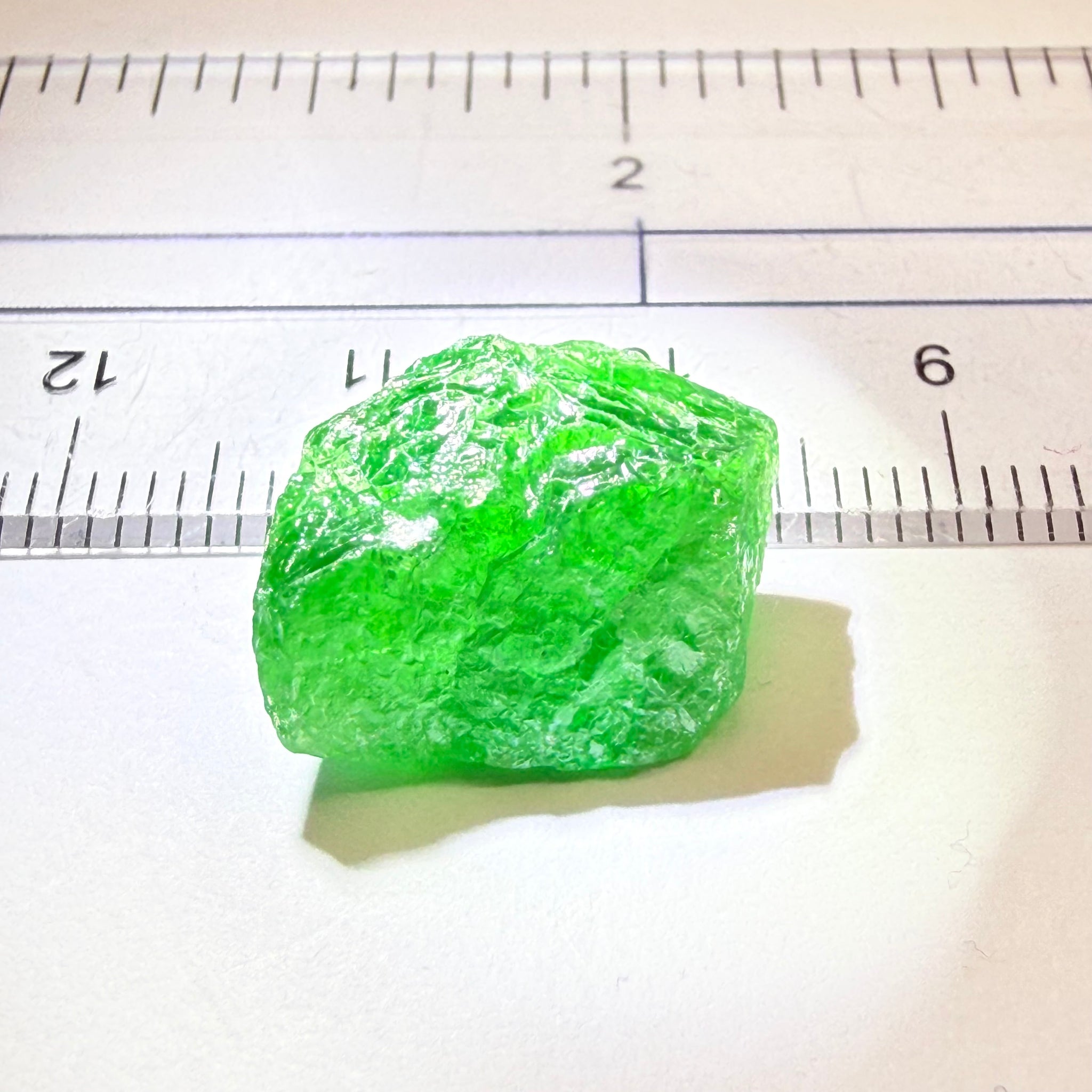 Tsavorite cab rough, 13.35ct, Tanzania, Untreated, Unheated