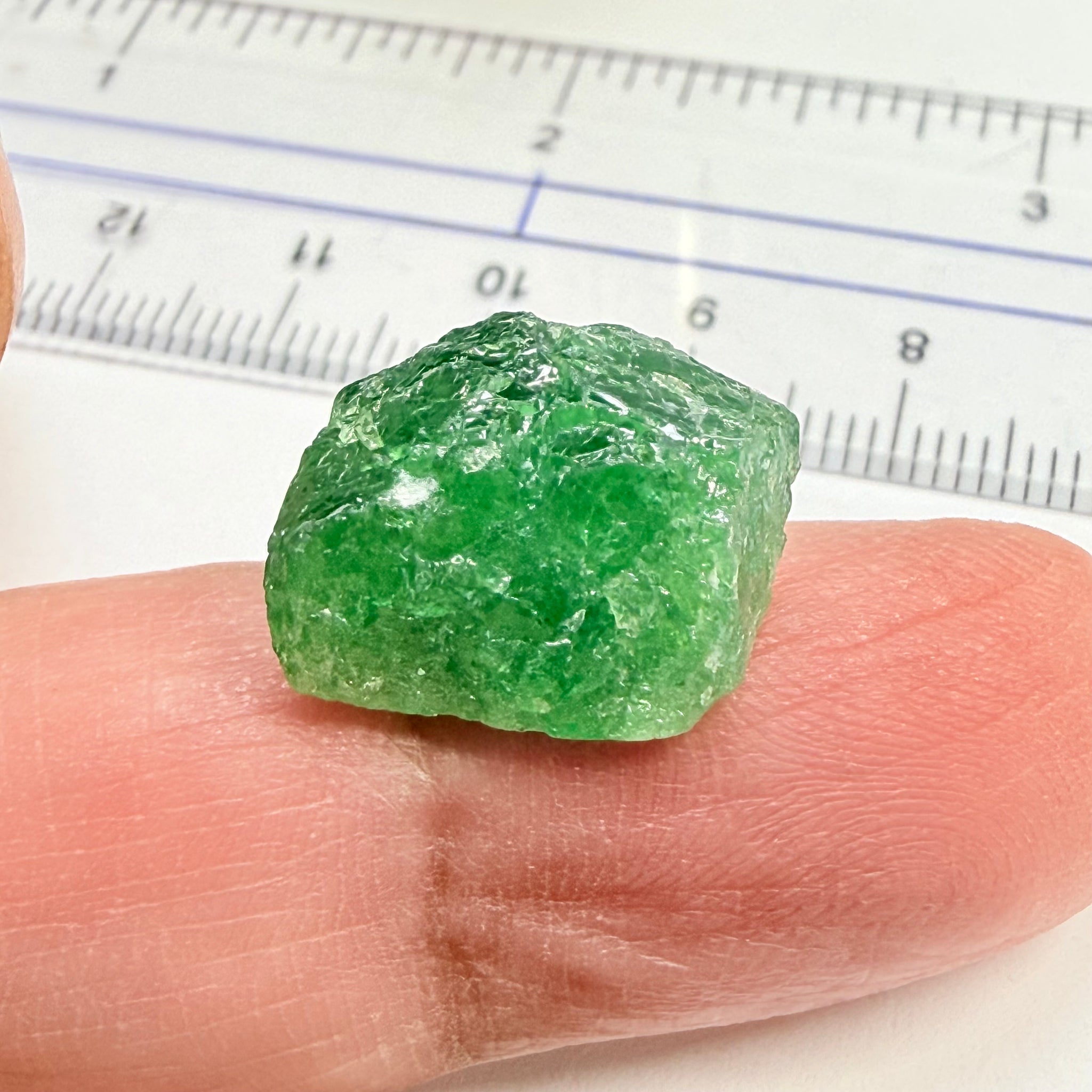 Tsavorite cab rough, 13.35ct, Tanzania, Untreated, Unheated