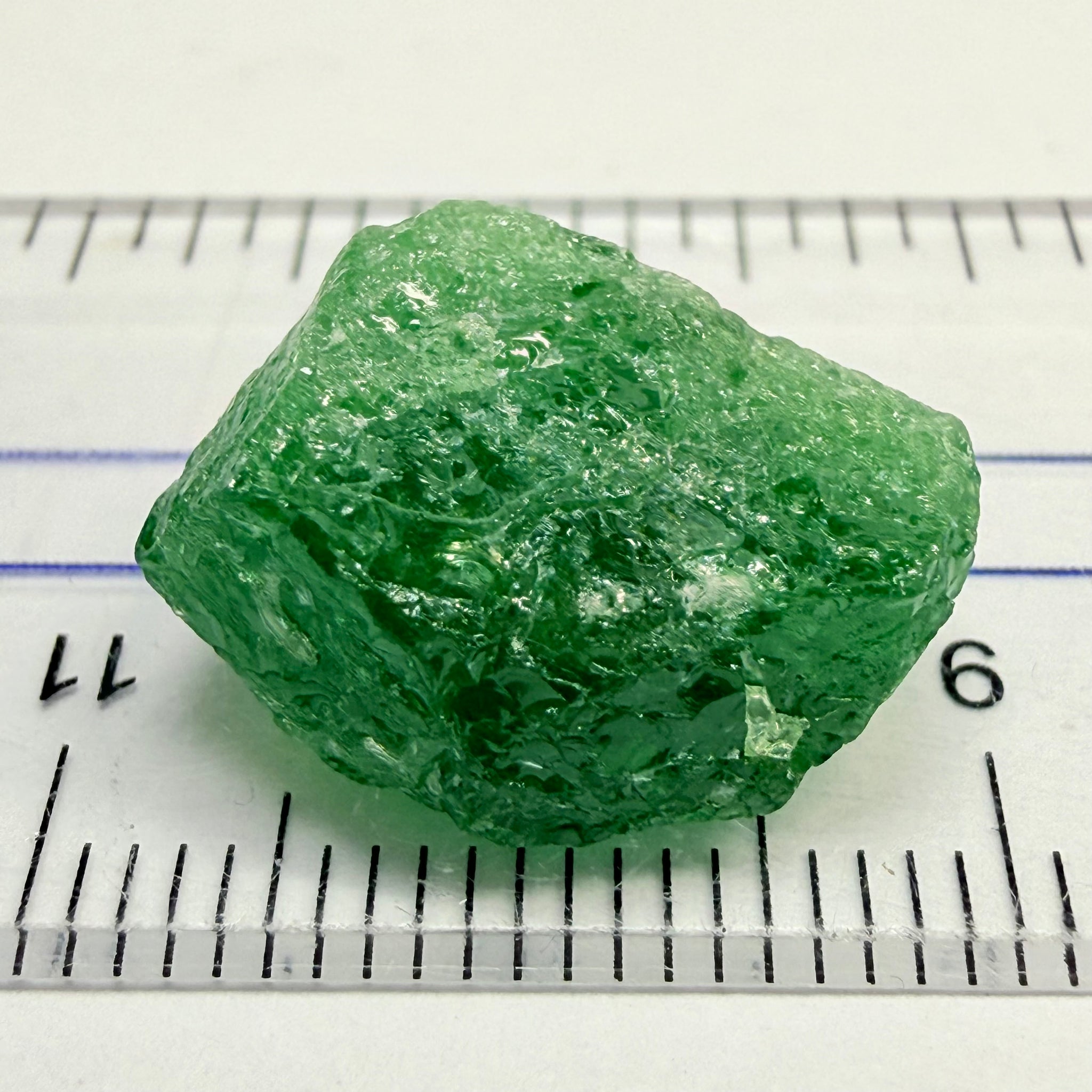 Tsavorite cab rough, 13.35ct, Tanzania, Untreated, Unheated