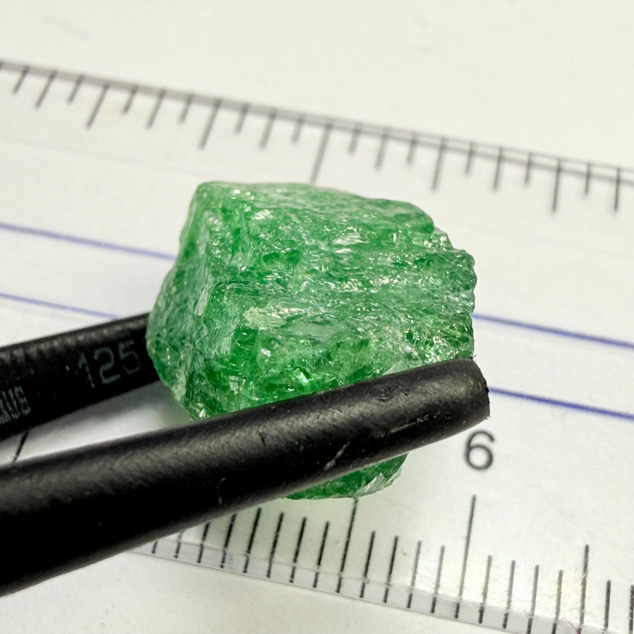 Tsavorite cab rough, 13.35ct, Tanzania, Untreated, Unheated