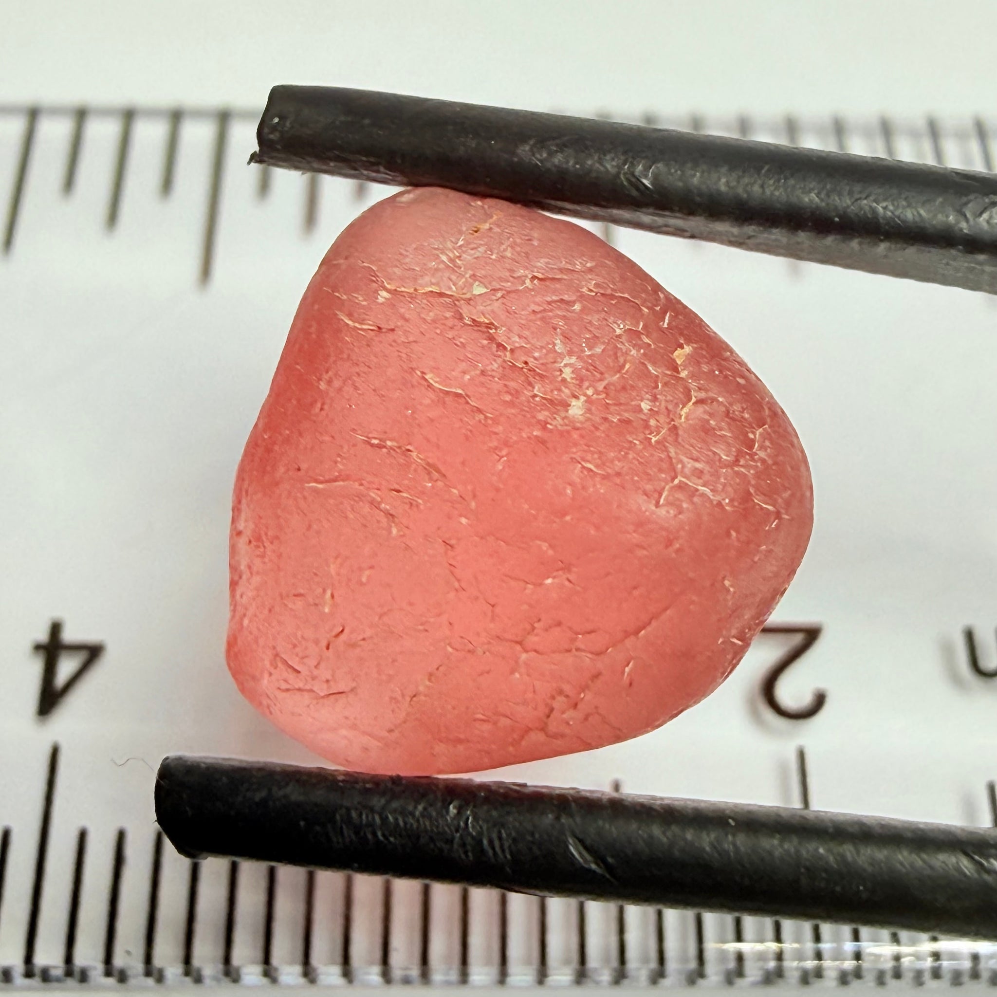 Mahenge Garnet, 10.26ct, Mahenge, Tanzania, Untreated Unheated, 12.3x12.8x7.3mm, flattish shape, see pics, dividing veil see pics for markings, one side vvs-if, one side vs