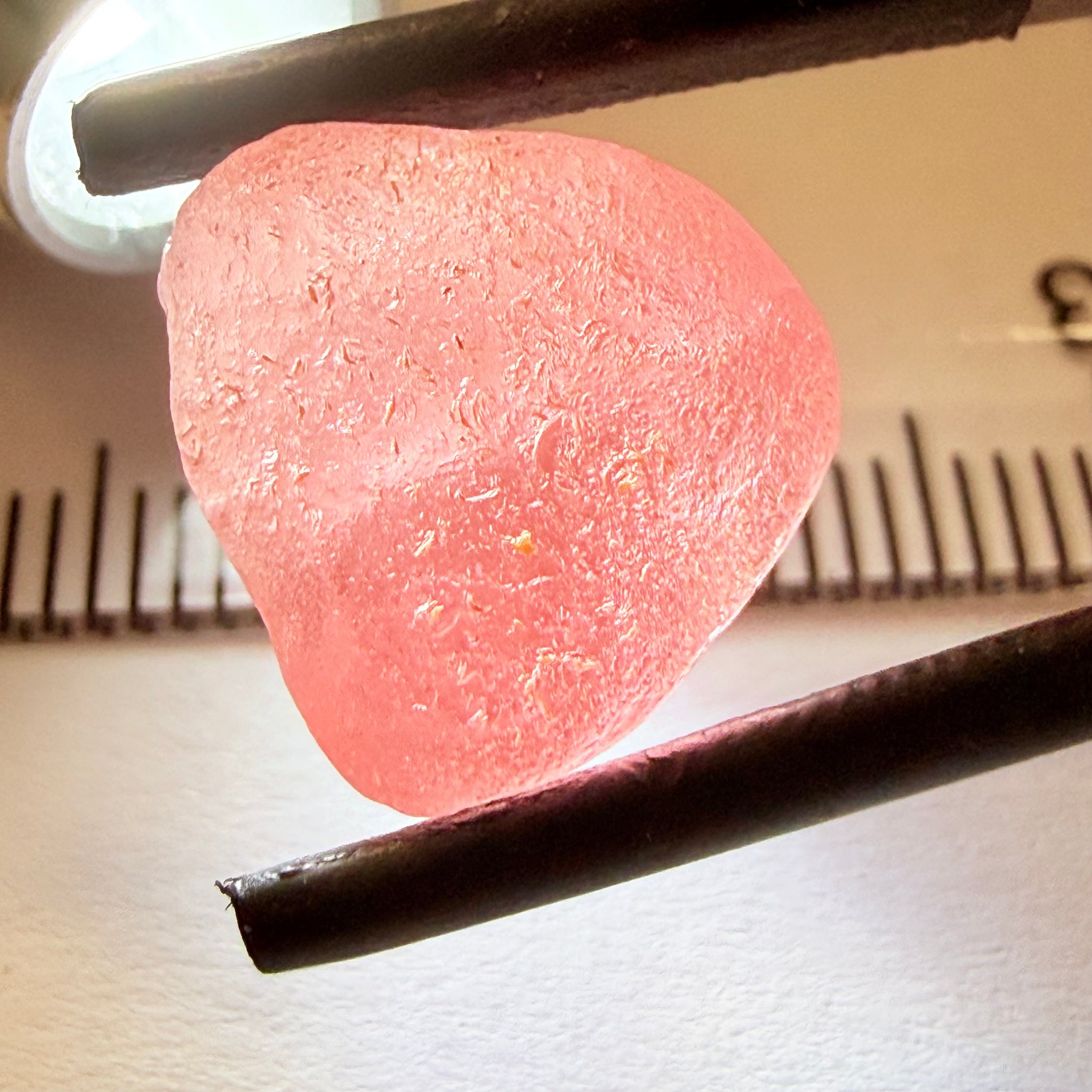 Mahenge Garnet, 10.26ct, Mahenge, Tanzania, Untreated Unheated, 12.3x12.8x7.3mm, flattish shape, see pics, dividing veil see pics for markings, one side vvs-if, one side vs