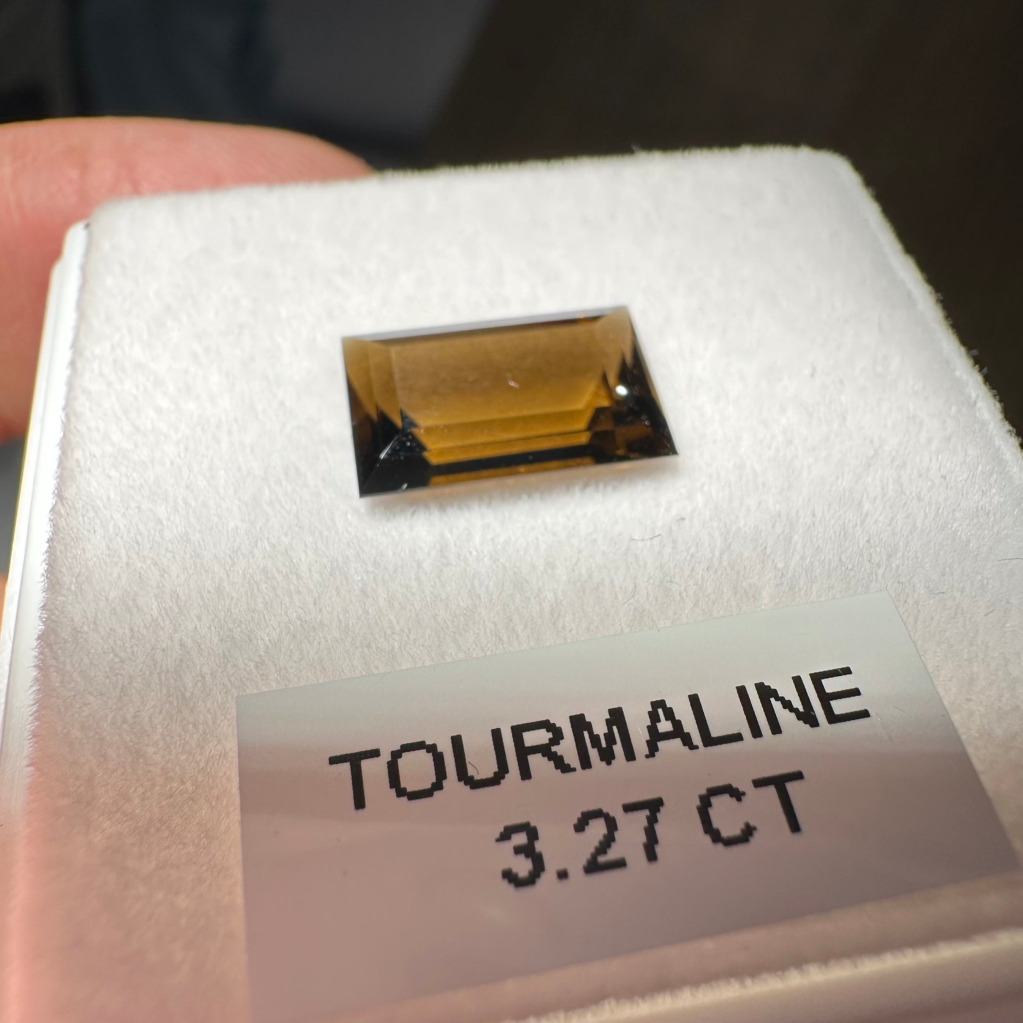 Tanzanian Tourmaline, 3.27ct, Untreated Unheated - slight inclusion under crown, you can see from pics