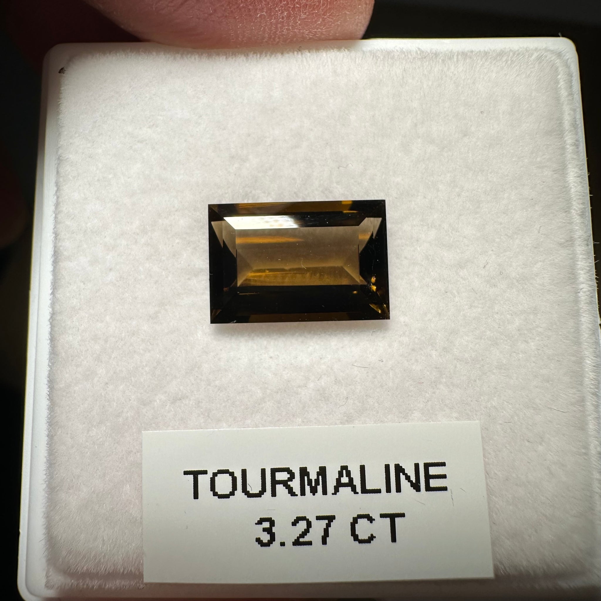 Tanzanian Tourmaline, 3.27ct, Untreated Unheated - slight inclusion under crown, you can see from pics