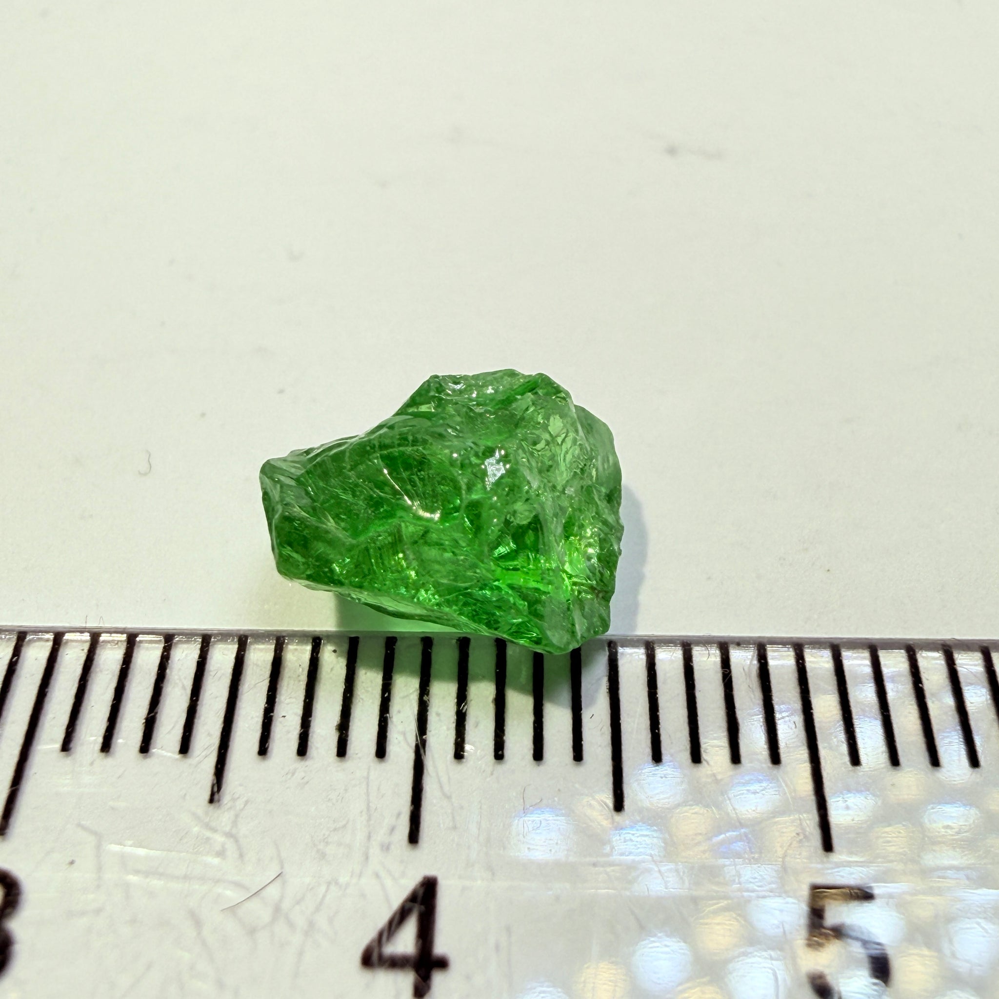 Tsavorite Garnet, 4.23ct, Tanzania, Untreated Unheated, veils