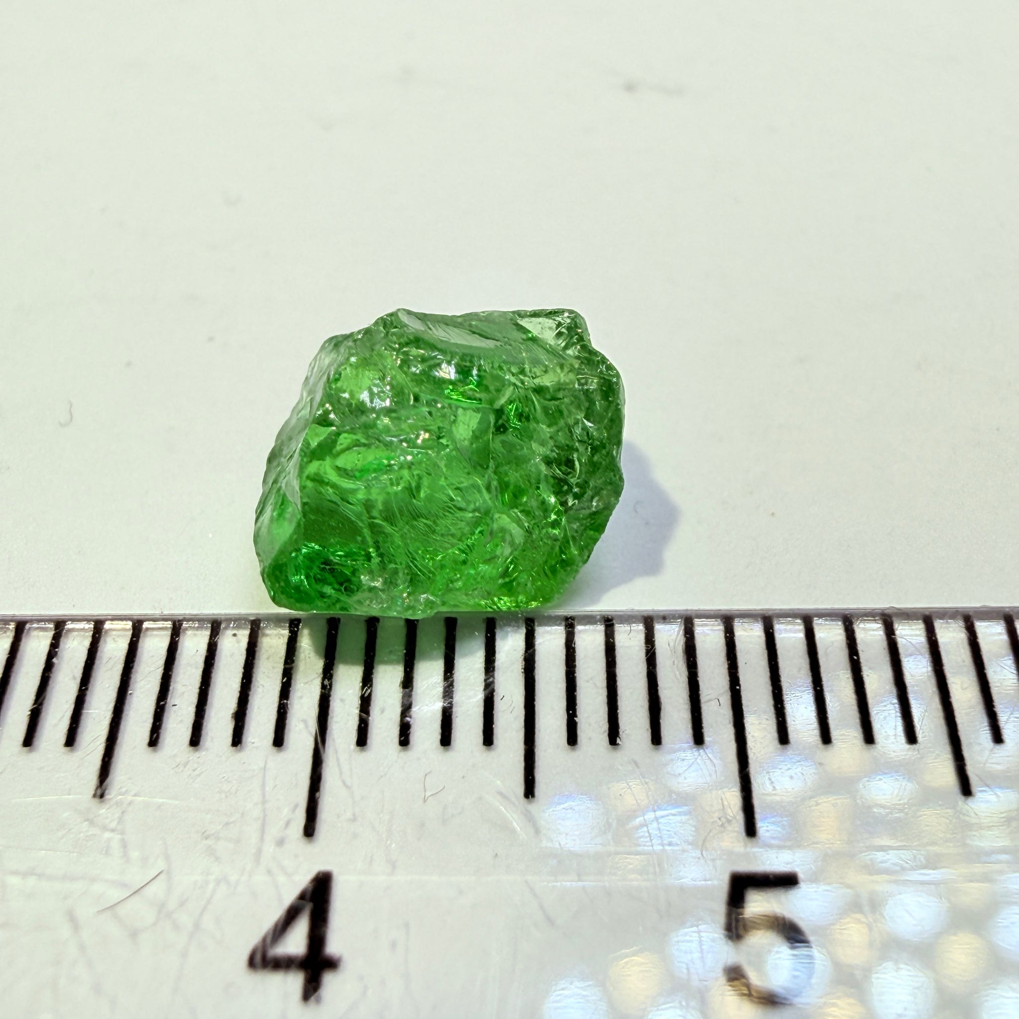 Tsavorite Garnet, 4.23ct, Tanzania, Untreated Unheated, veils